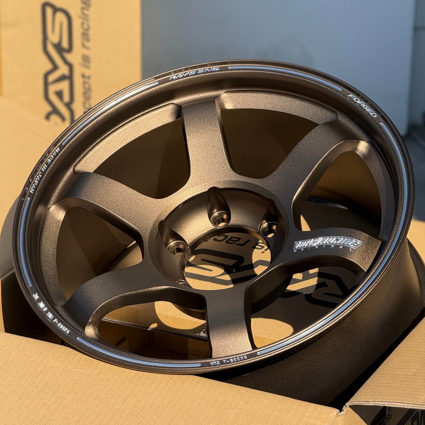 Volk Racing TE37 Large PCD Progressive Model II 18x9 +0 6x139.7 Bronze (SET)