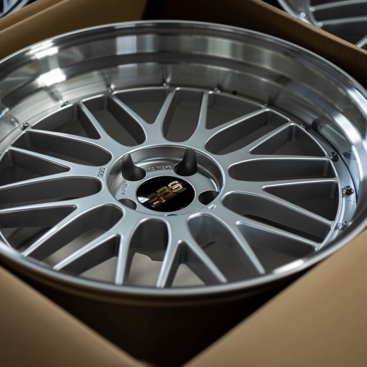 BBS LM 20x10 +22, 20x11 +24 5x112 Diamond Silver (SET)