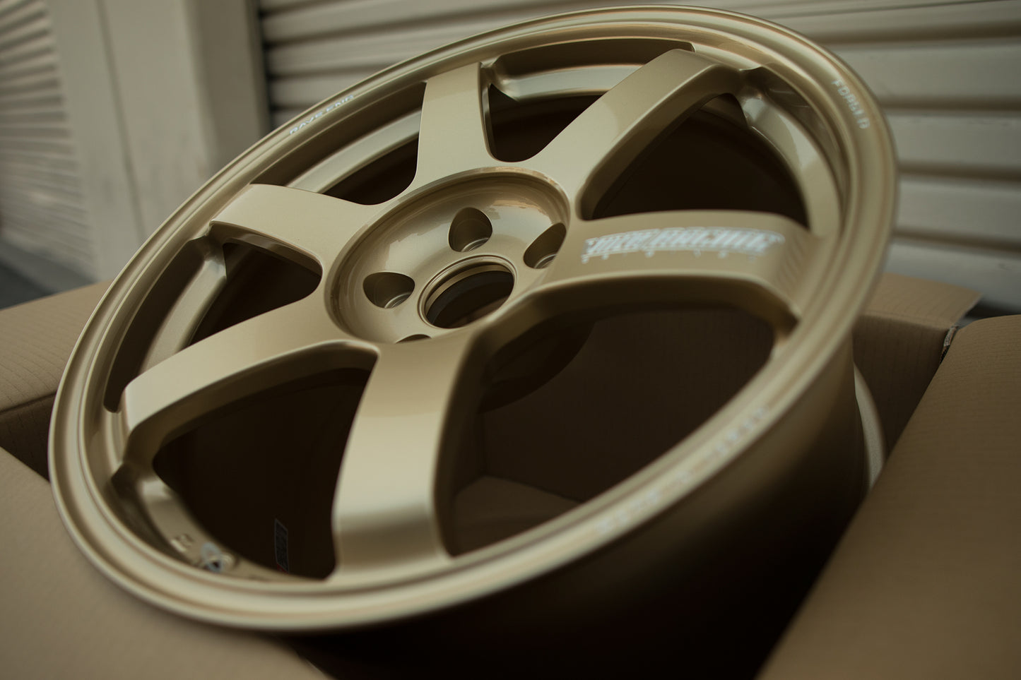 Volk Racing TE37 Saga 18x9.5 +38 5x114.3 Gold (SET)