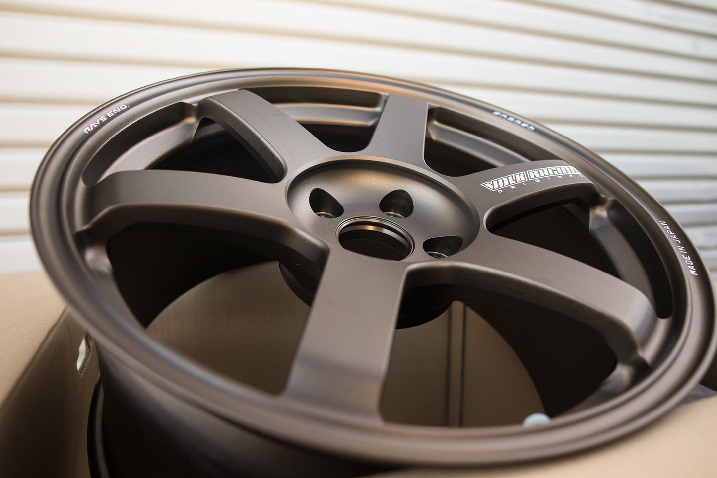 Volk Racing TE37 Saga 18x9.5 +45 5x114.3 Bronze (SET)