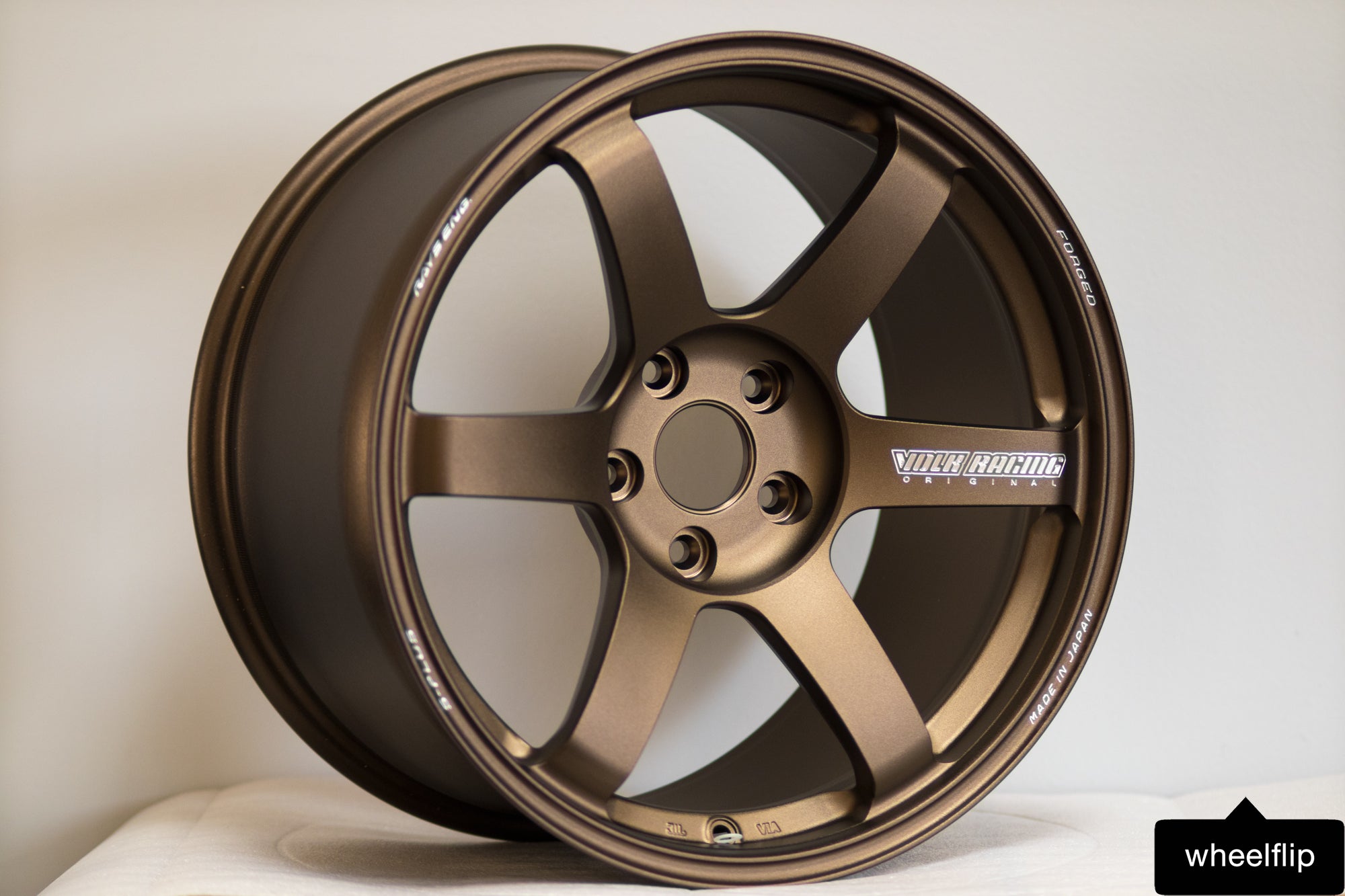 Volk Racing TE37 Saga S-Plus 18x9.5 +22 5x114.3 Bronze (SET 