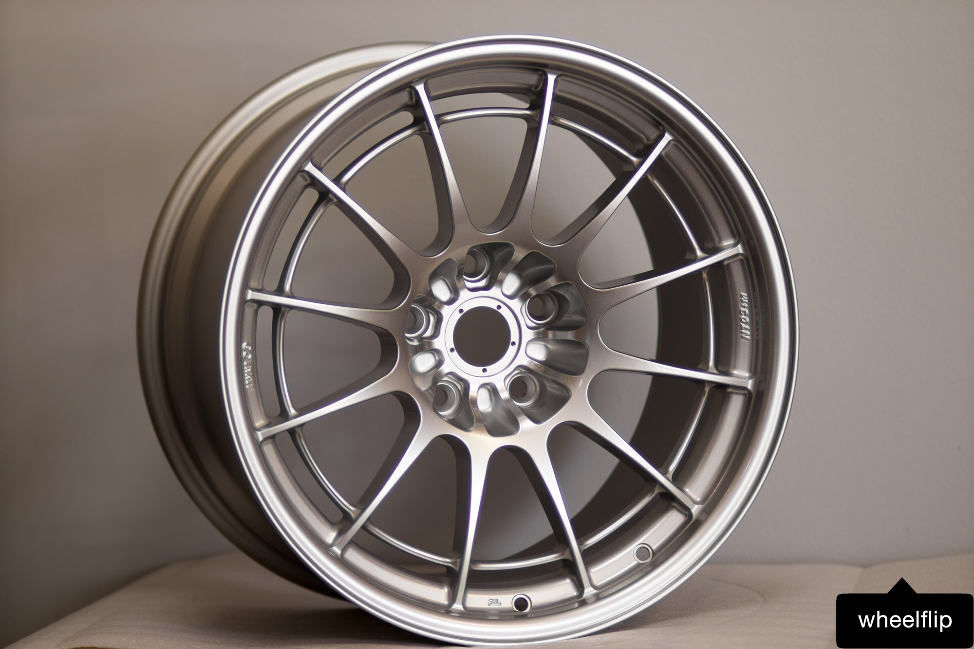 Enkei NT03+M 18x10 +25 5x120 F1 Silver (SET)