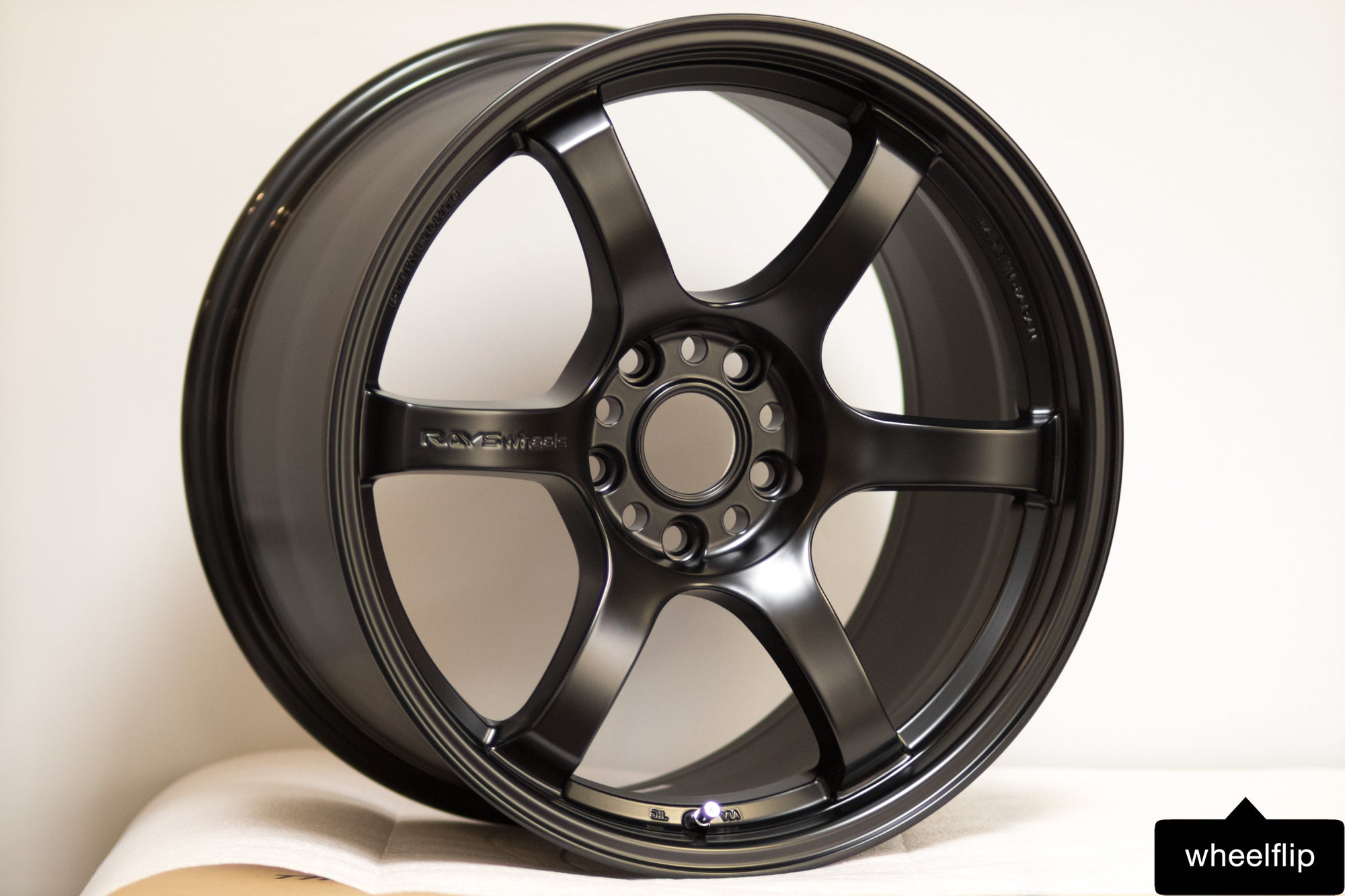 Rays Gram Lights 57DR 18x9.5 +38 5x114.3 Semi Gloss Black (SET)