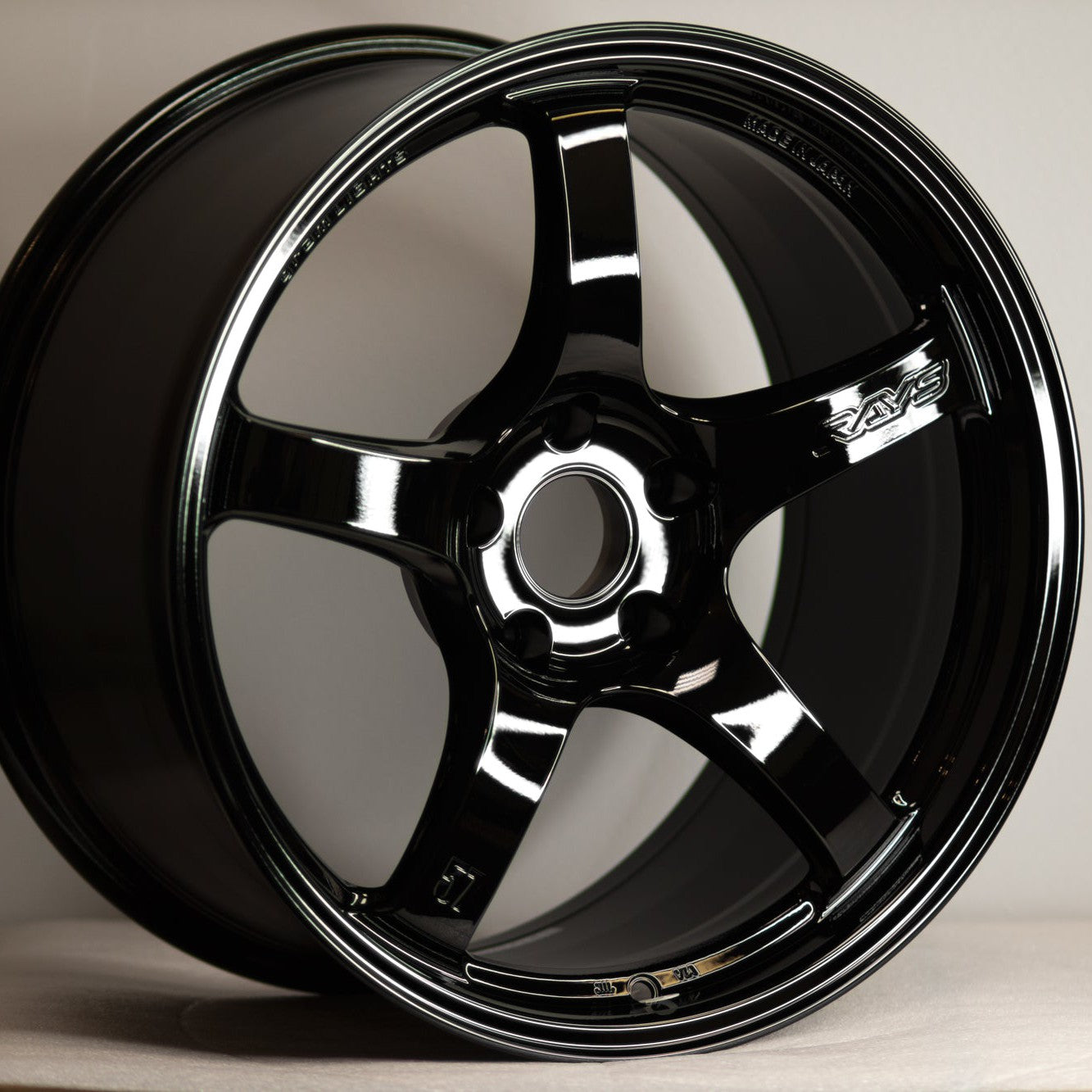 Gram Lights 57CR 18x9.5 +38 5x100 Glossy Black (SET)