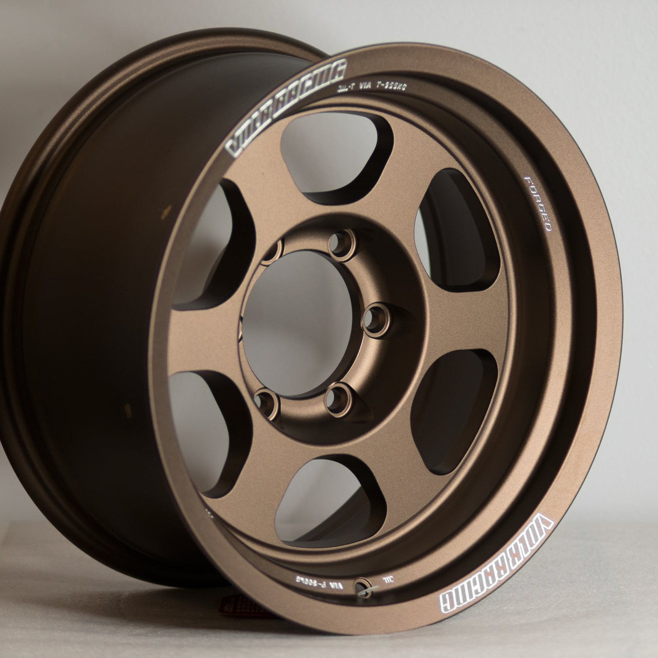 Volk Racing TE37XT M-Spec 16x8 -20, 6x139.7 Bronze (SET)
