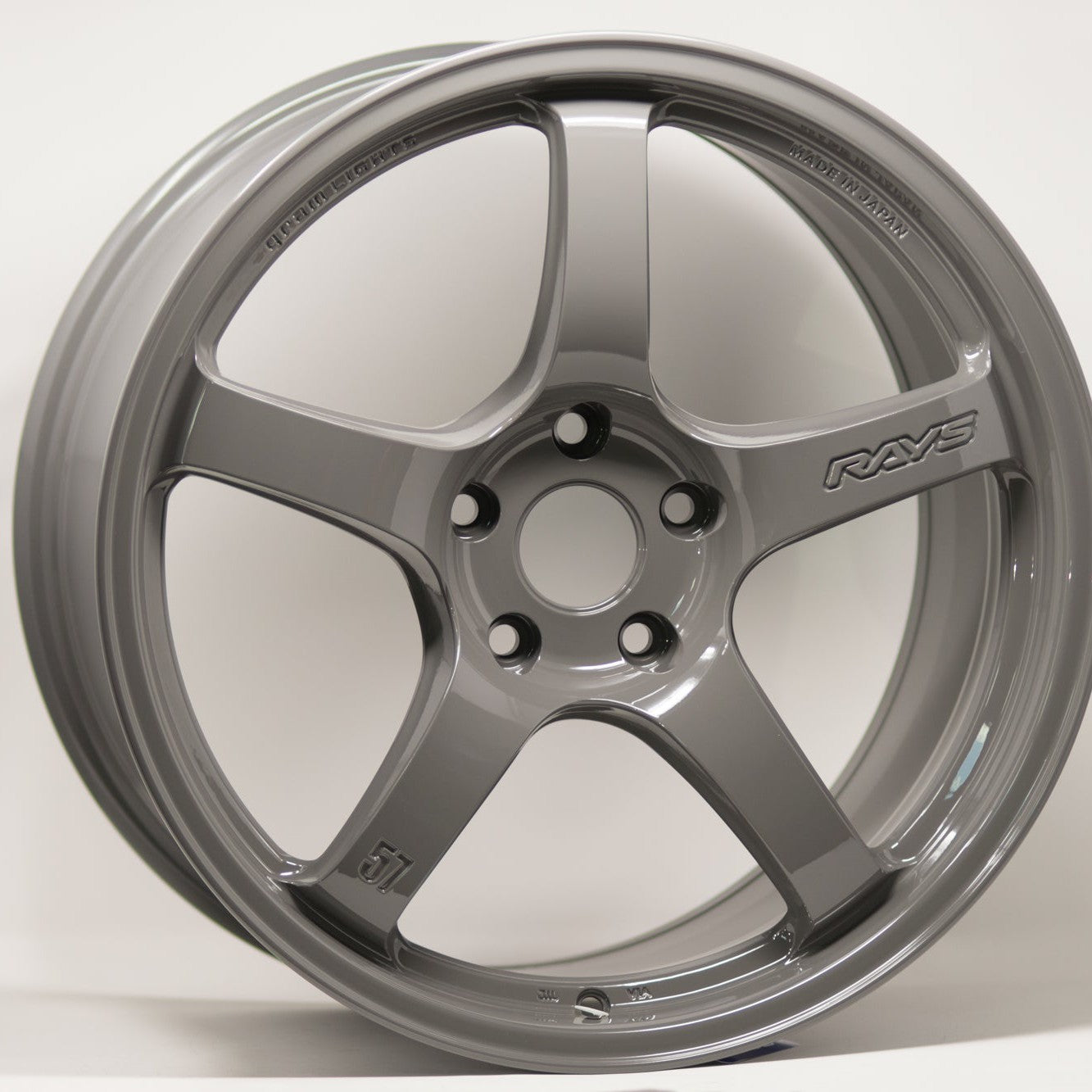 Gram Lights 57CR 18x9.5 +38 5x114.3 Glossy Gray (SET)
