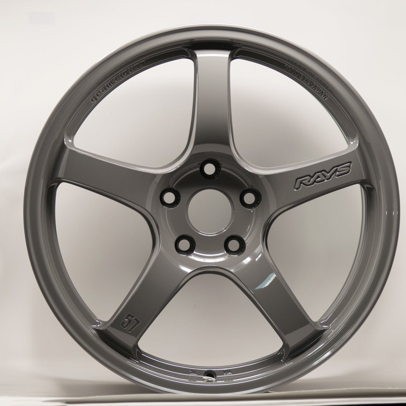 Gram Lights 57CR 18x9.5 +38 5x114.3 Glossy Gray (SET)