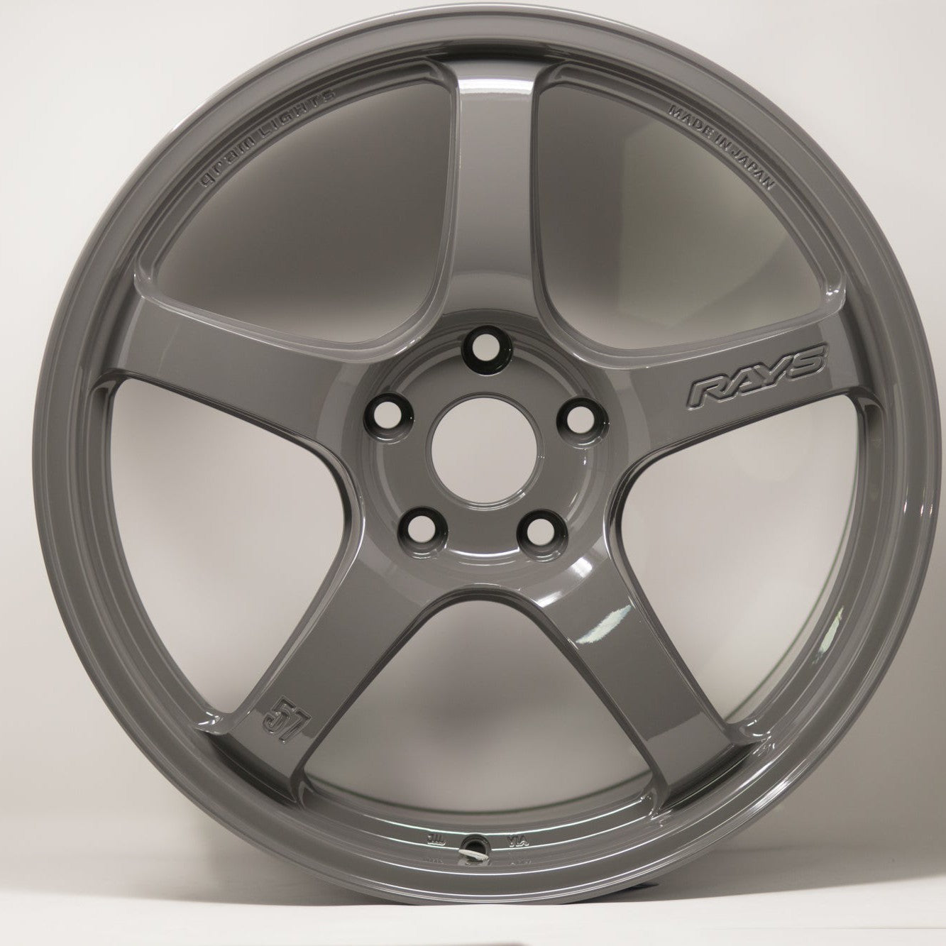 Gram Lights 57CR 18x9.5 +38 5x114.3 Glossy Gray (SET)