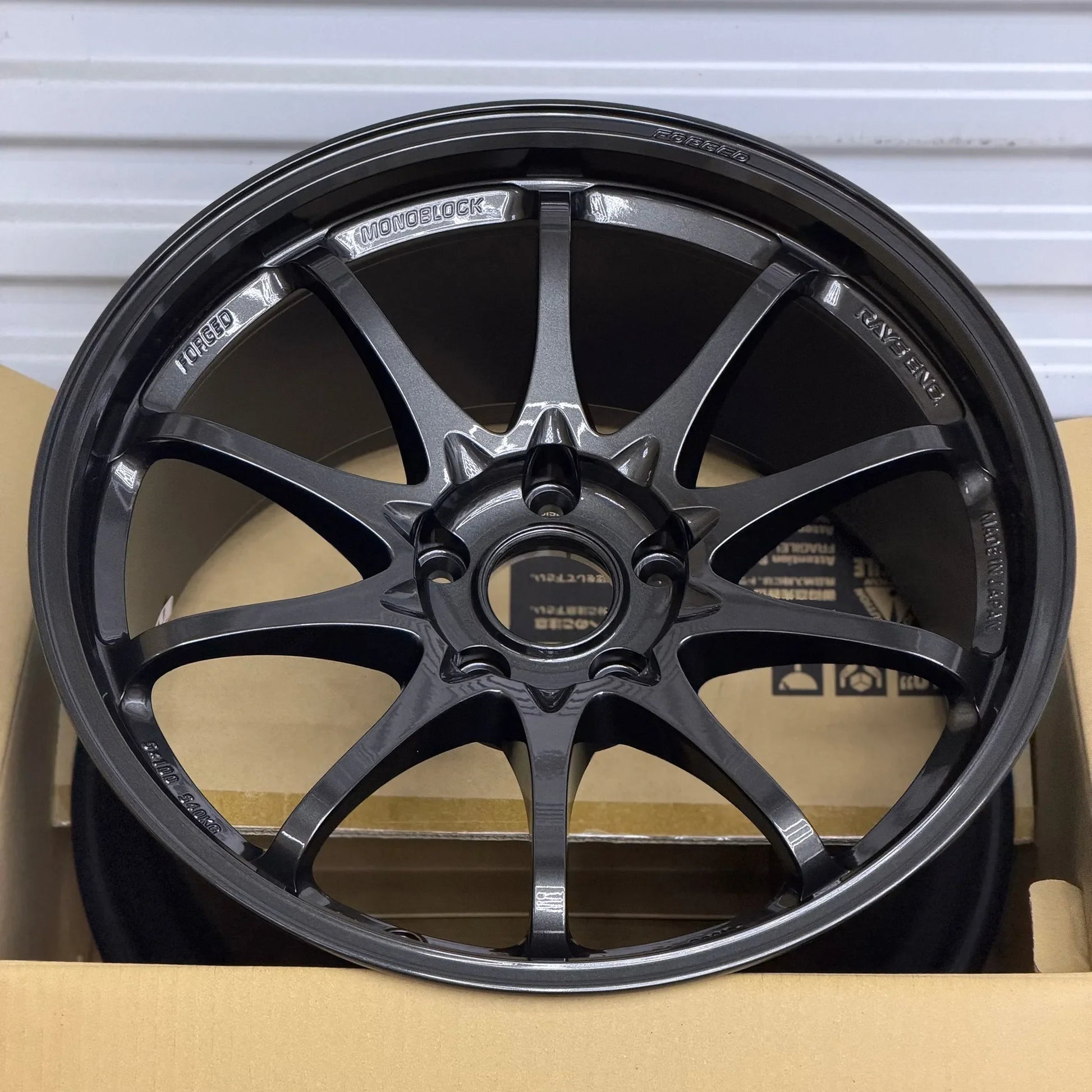 Volk Racing CE28 Club Racer II Black Edition 18x10 +40 5x114.3 Diamond Dark Gunmetal (SET)