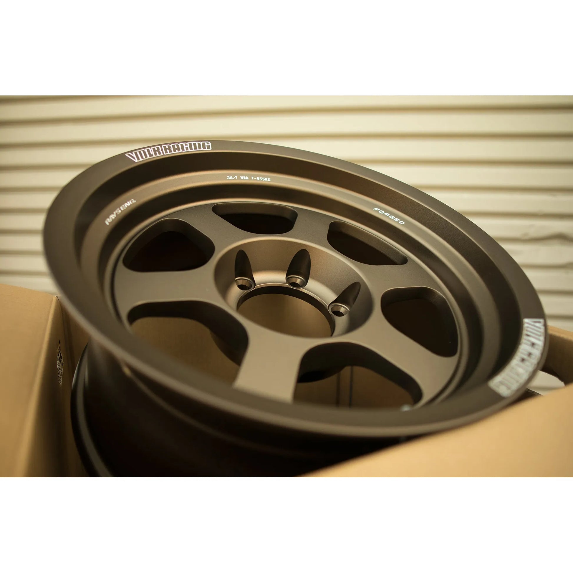 Volk Racing TE37XT M-Spec 17x8 -20, 6x139.7 Bronze (SET)