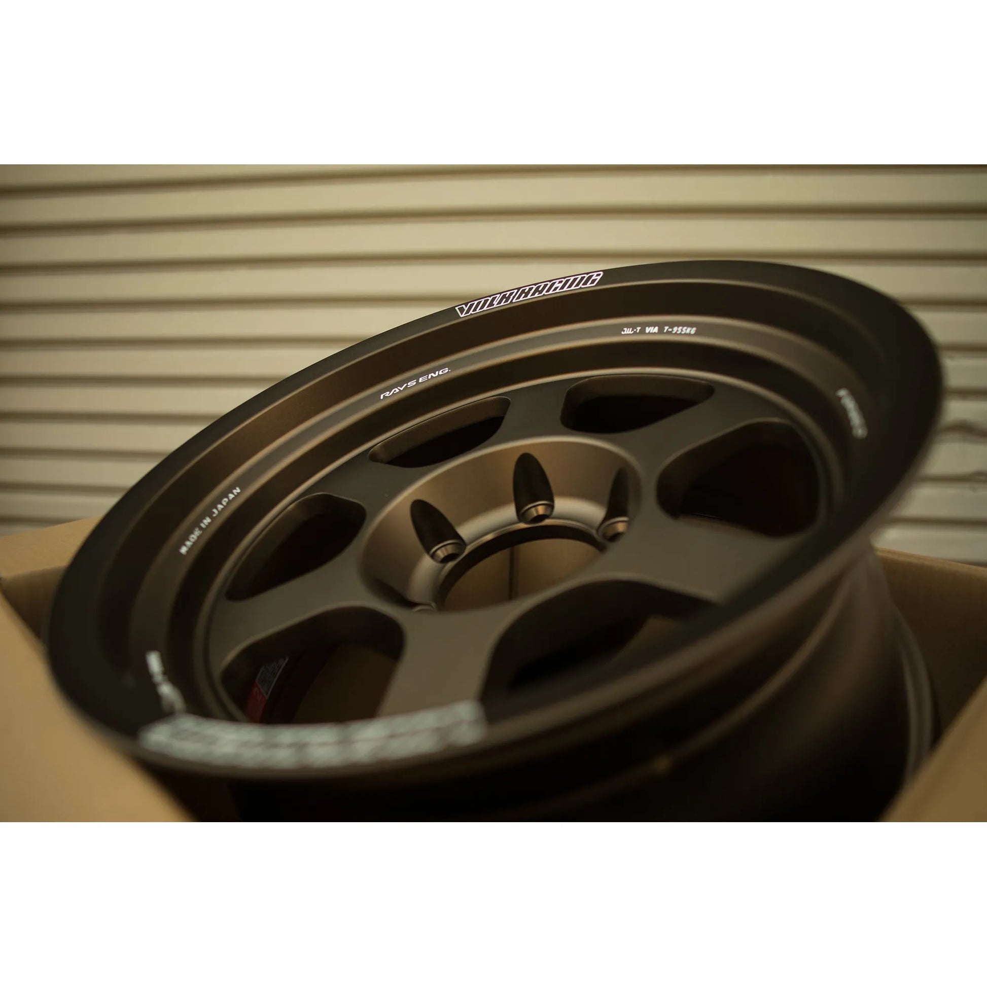 Volk Racing TE37XT M-Spec 17x8 -20, 6x139.7 Bronze (SET)
