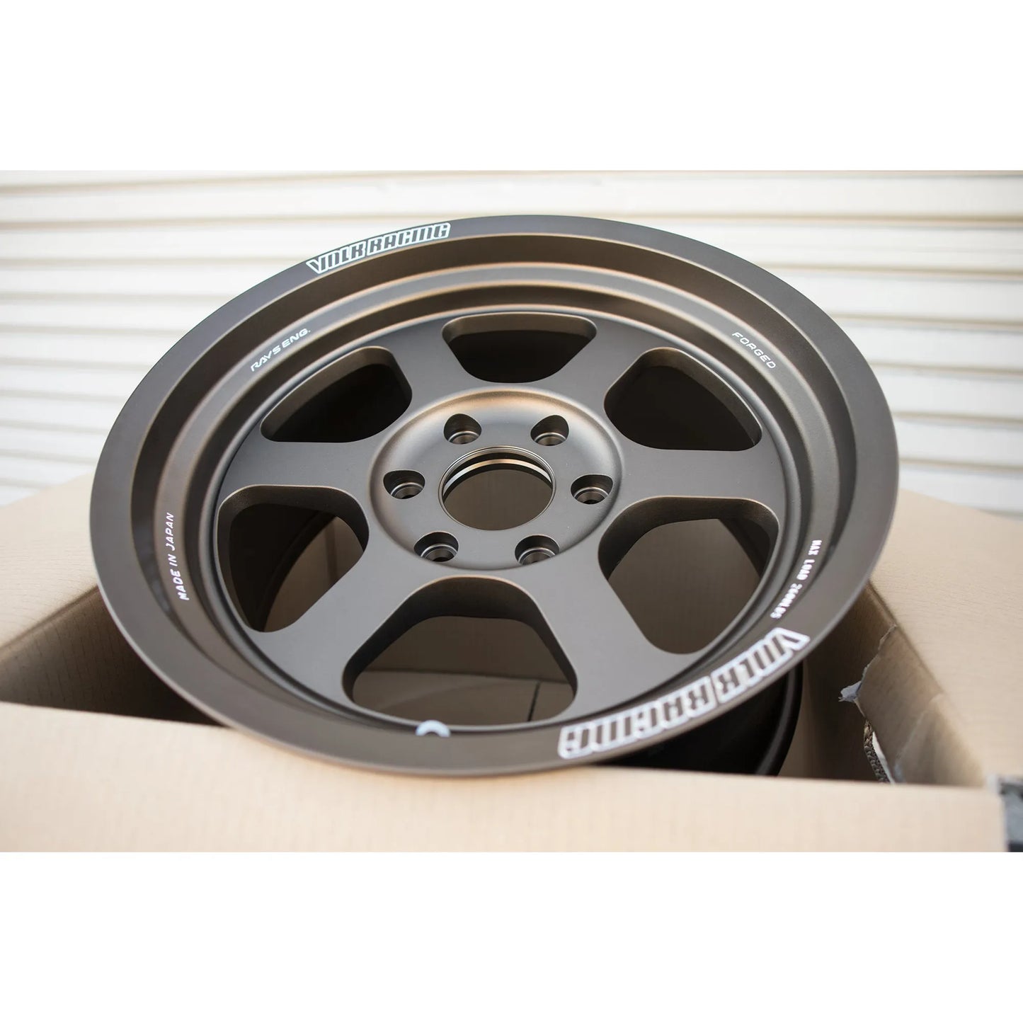 Volk Racing TE37XT M-Spec 18x9.5 +20, 6x135 Blast Bronze (SET)