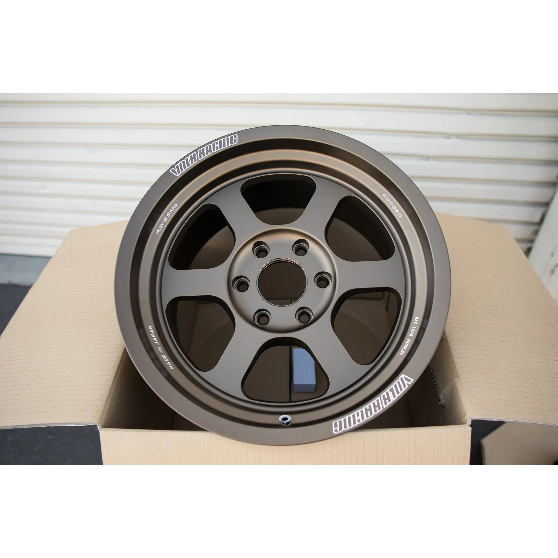 Volk Racing TE37XT M-Spec 18x9.5 +20, 6x135 Blast Bronze (SET)