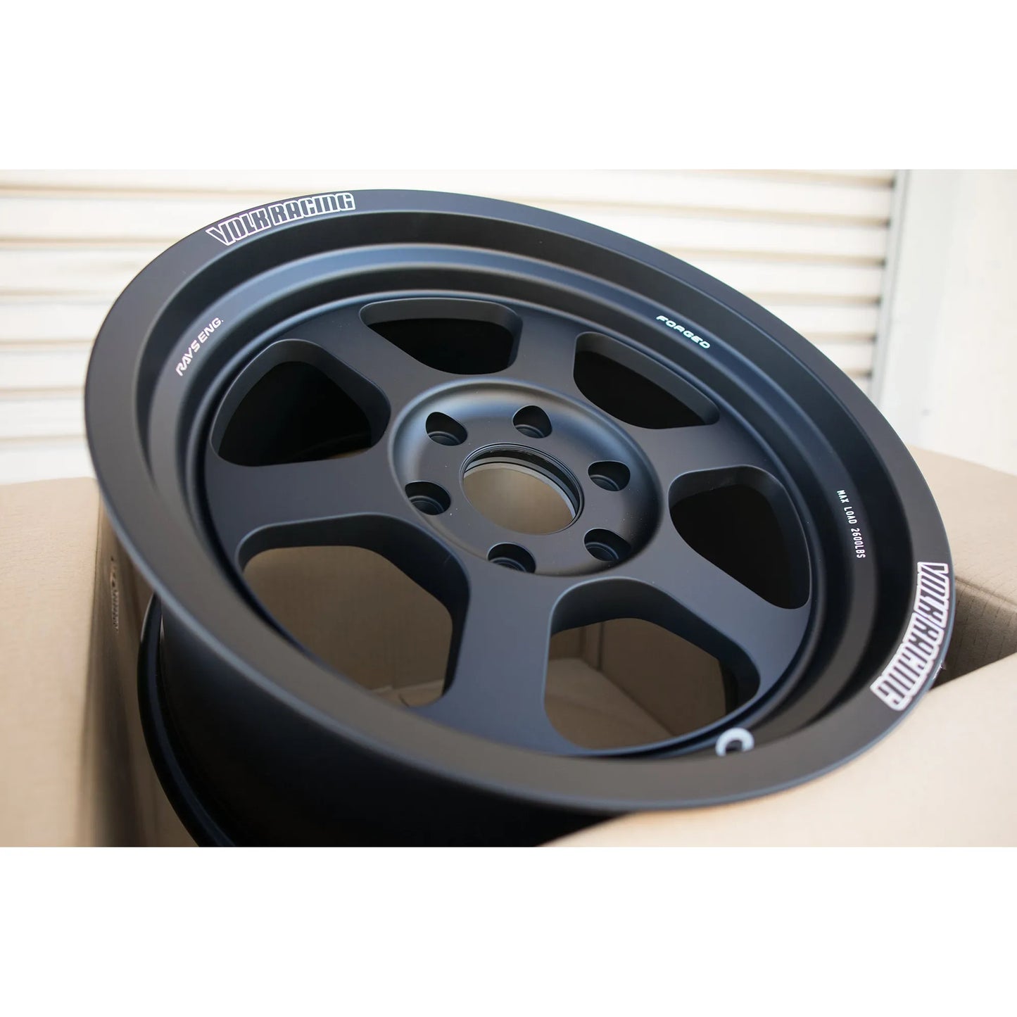 Volk Racing TE37XT M-Spec 18x9.5 +20, 6x135 Blast Black (SET)