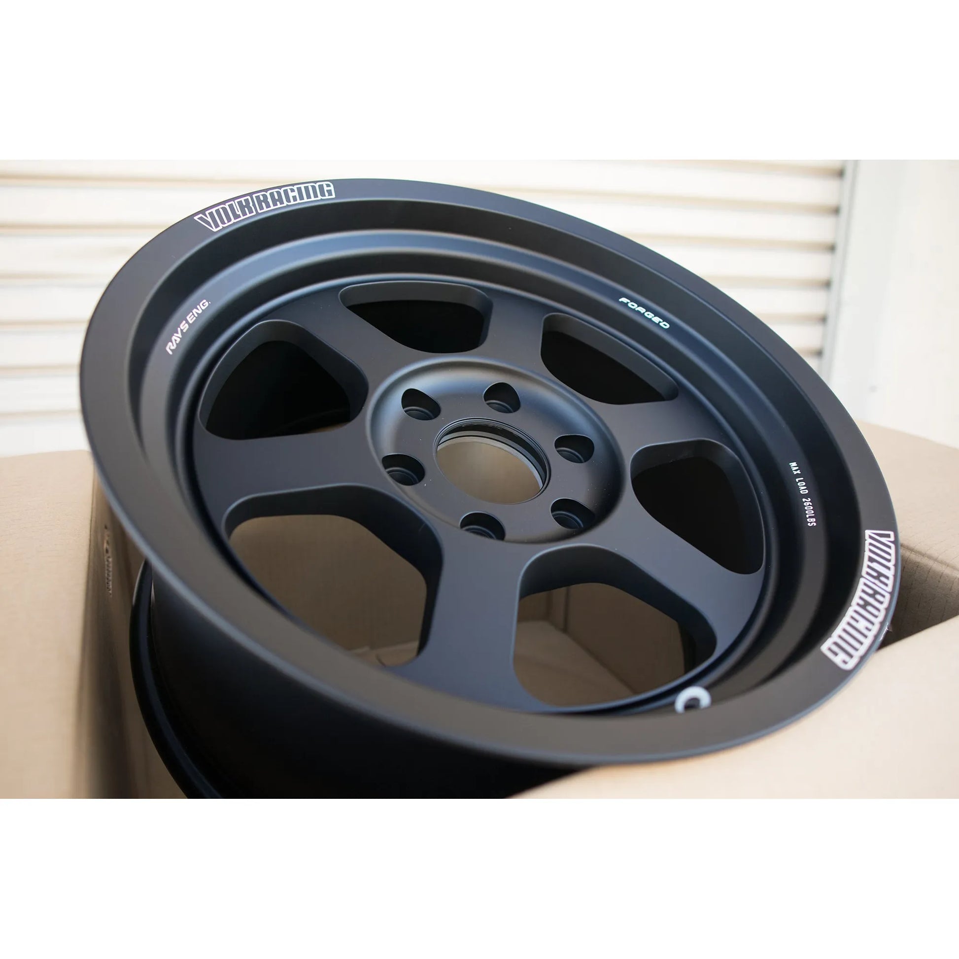 Volk Racing TE37XT M-Spec 18x9.5 +20, 6x135 Blast Black (SET)