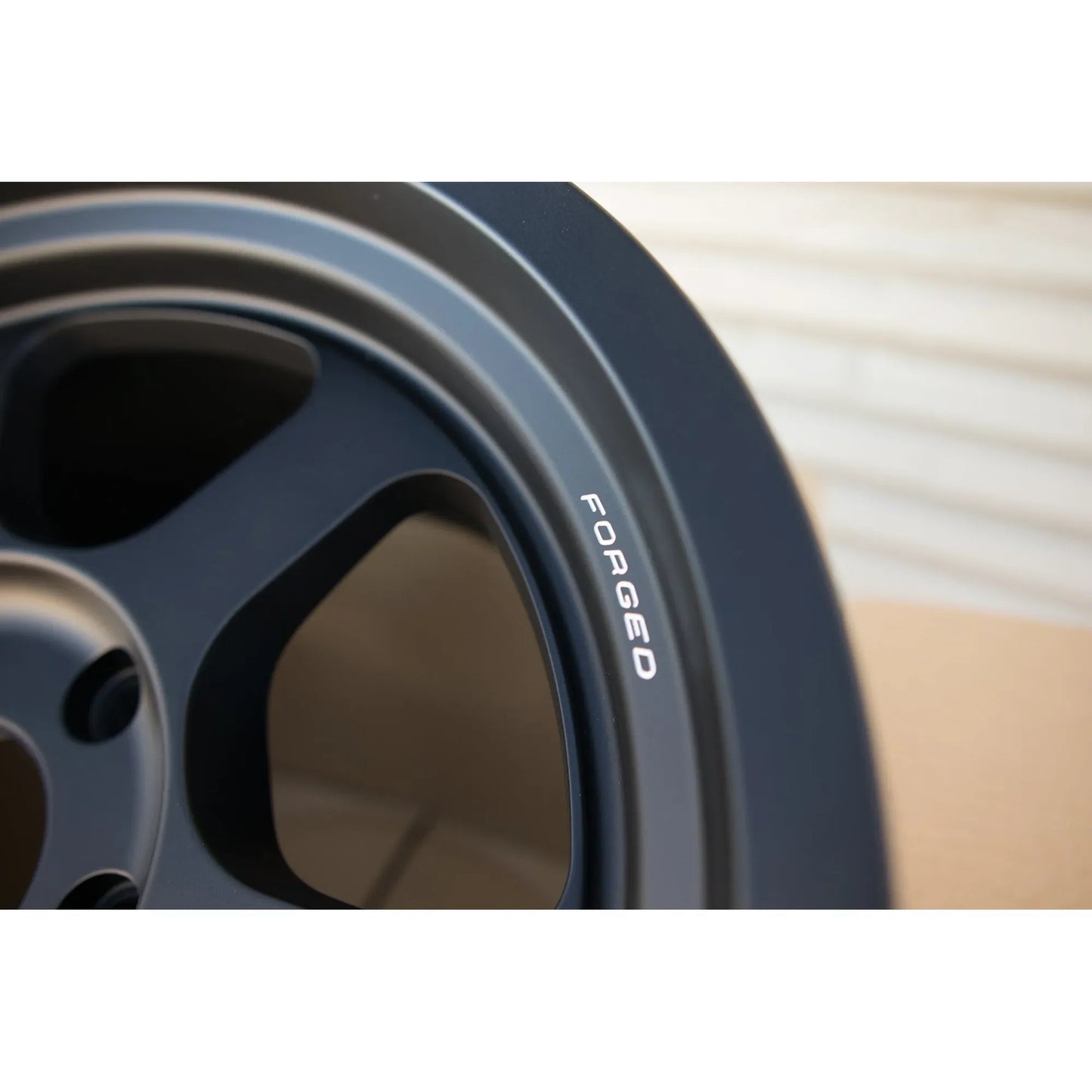 Volk Racing TE37XT M-Spec 18x9.5 +20, 6x135 Blast Black (SET)