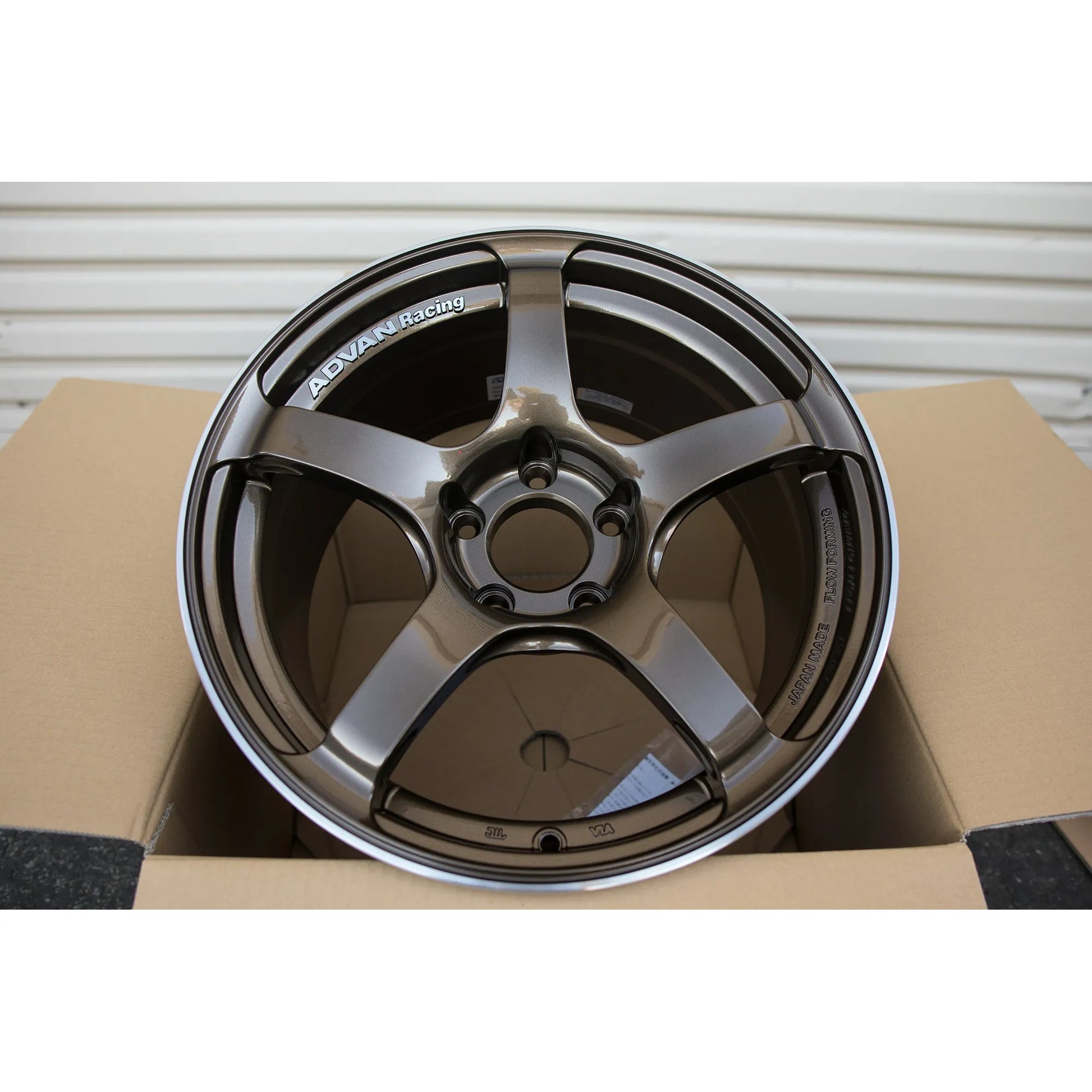 Advan TC4 17x9 +35 5x114.3 Umber Bronze Metallic (SET)
