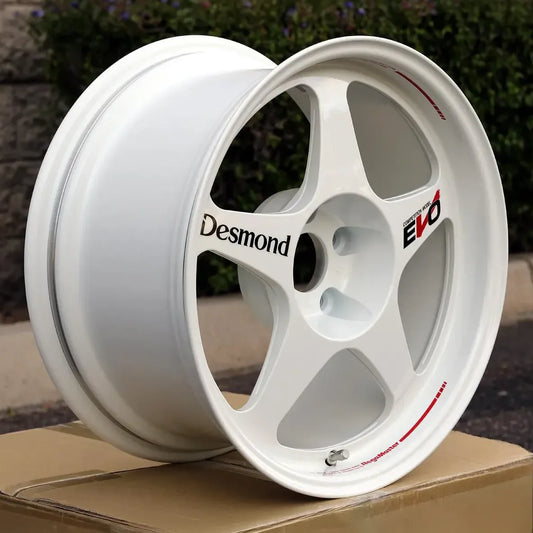 Desmond Regamaster EVO II 17x9.5 +45 5x114.3 Gloss White (SET)