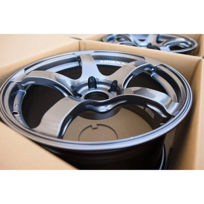 Advan TC4 18x9.5 +35 5x114.3 Racing Gunmetallic & Ring (SET)