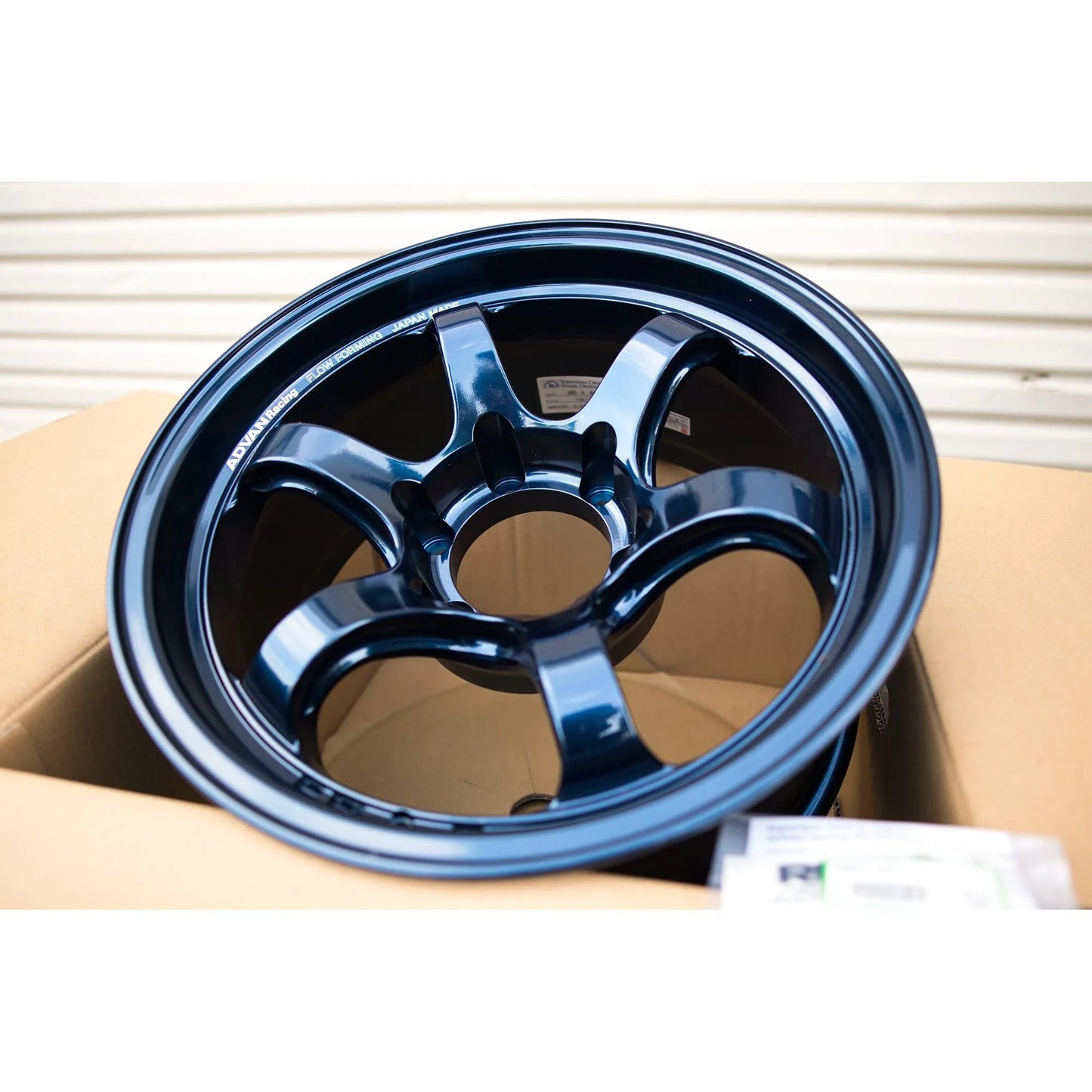 Advan RG-D2 17x8.5 -10 6x139.7 Racing Indigo Blue (SET)
