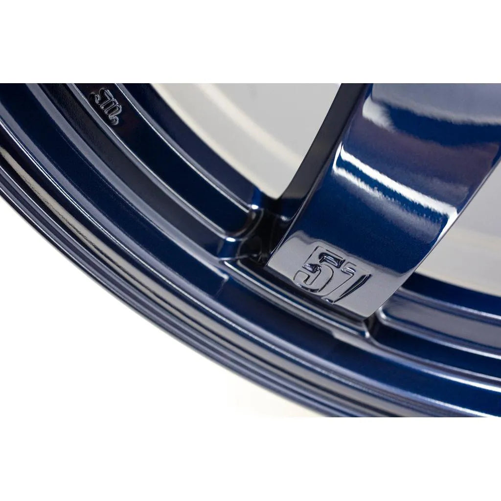 Gram Lights 57DR-X 18x9 +0 6x139.7 Eternal Blue Pearl (SET)