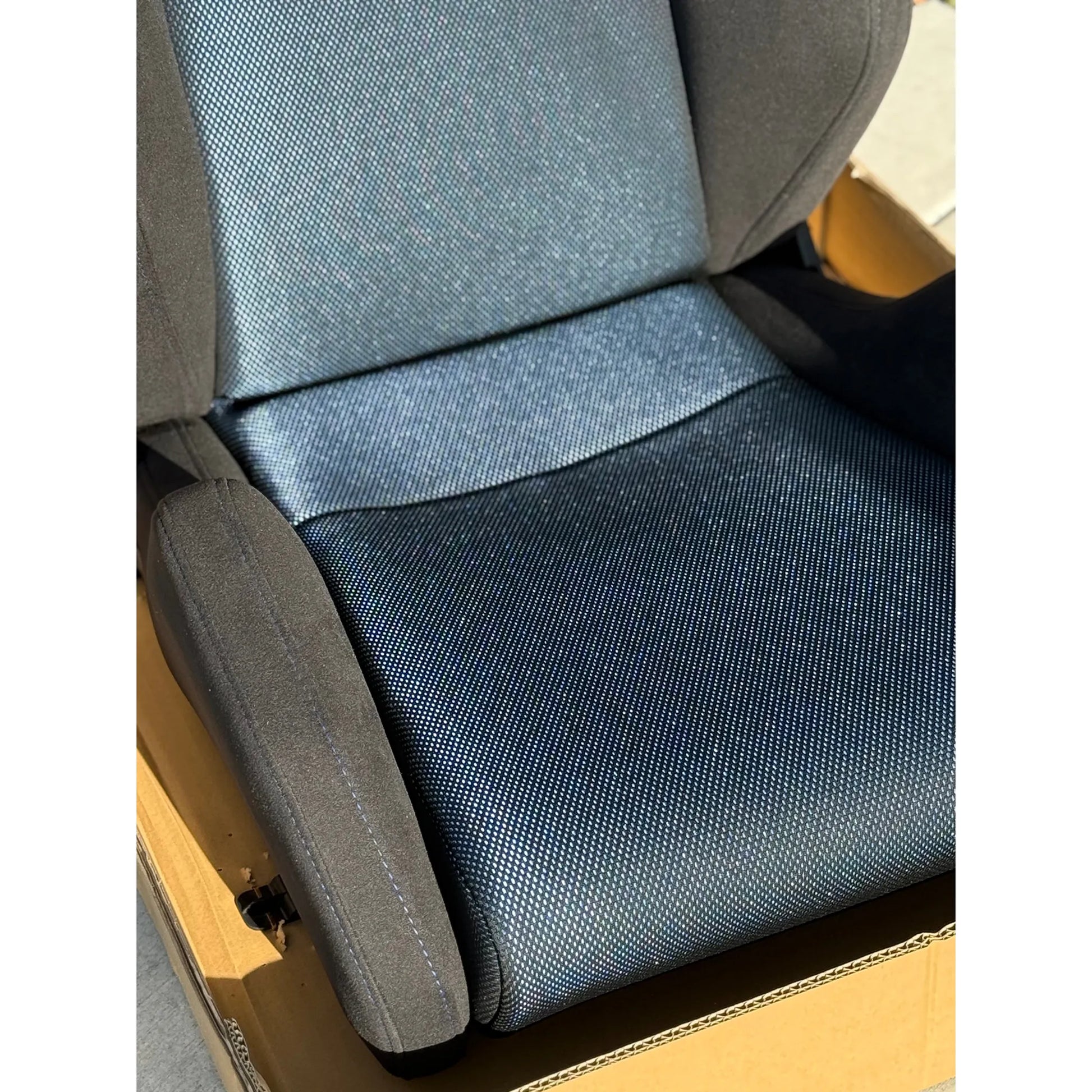 Recaro SR-S BK100 Sport Seat - Kamui Black x Brilliant Mesh Blue