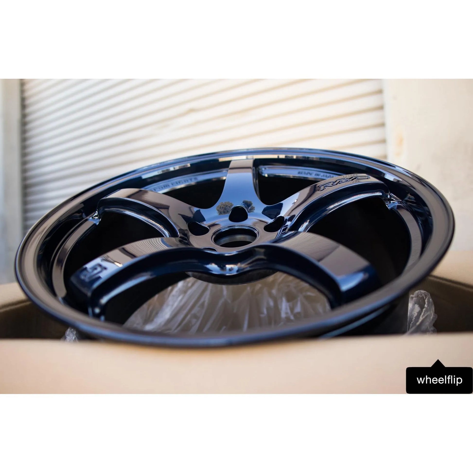 Gram Lights 57CR 19x9.5 +45 5x114.3 Eternal Blue Pearl (SET)