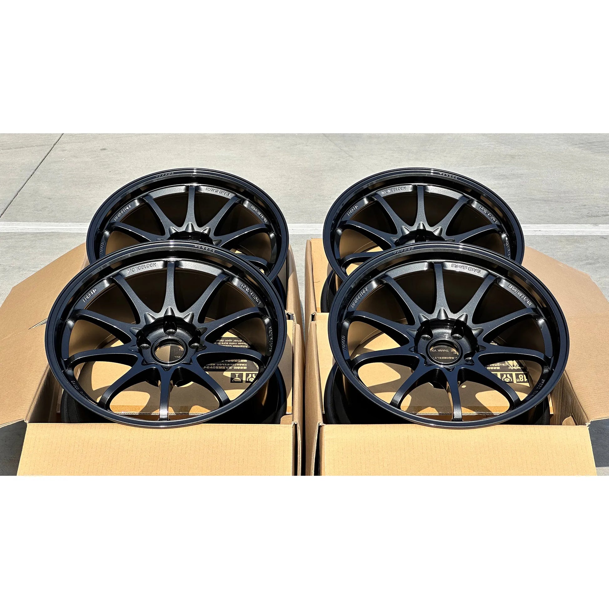 Volk Racing CE28 Club Racer II Black Edition 18x9.5 +22 5x114.3 Diamond Dark Gunmetal (SET)