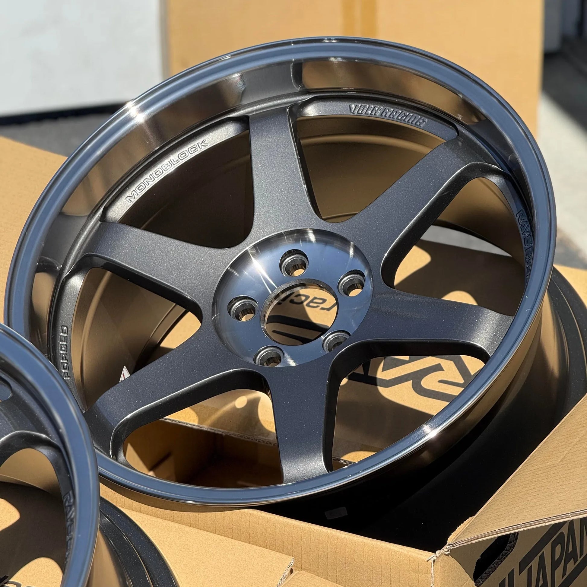 Volk Racing TE37SL 19x9.5 +22, 19x10.5 +35 5x112 Pressed Graphite (SET)