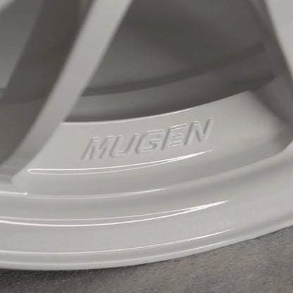 Mugen MC10 17x8.5 +35 5x114.3 White (SET)