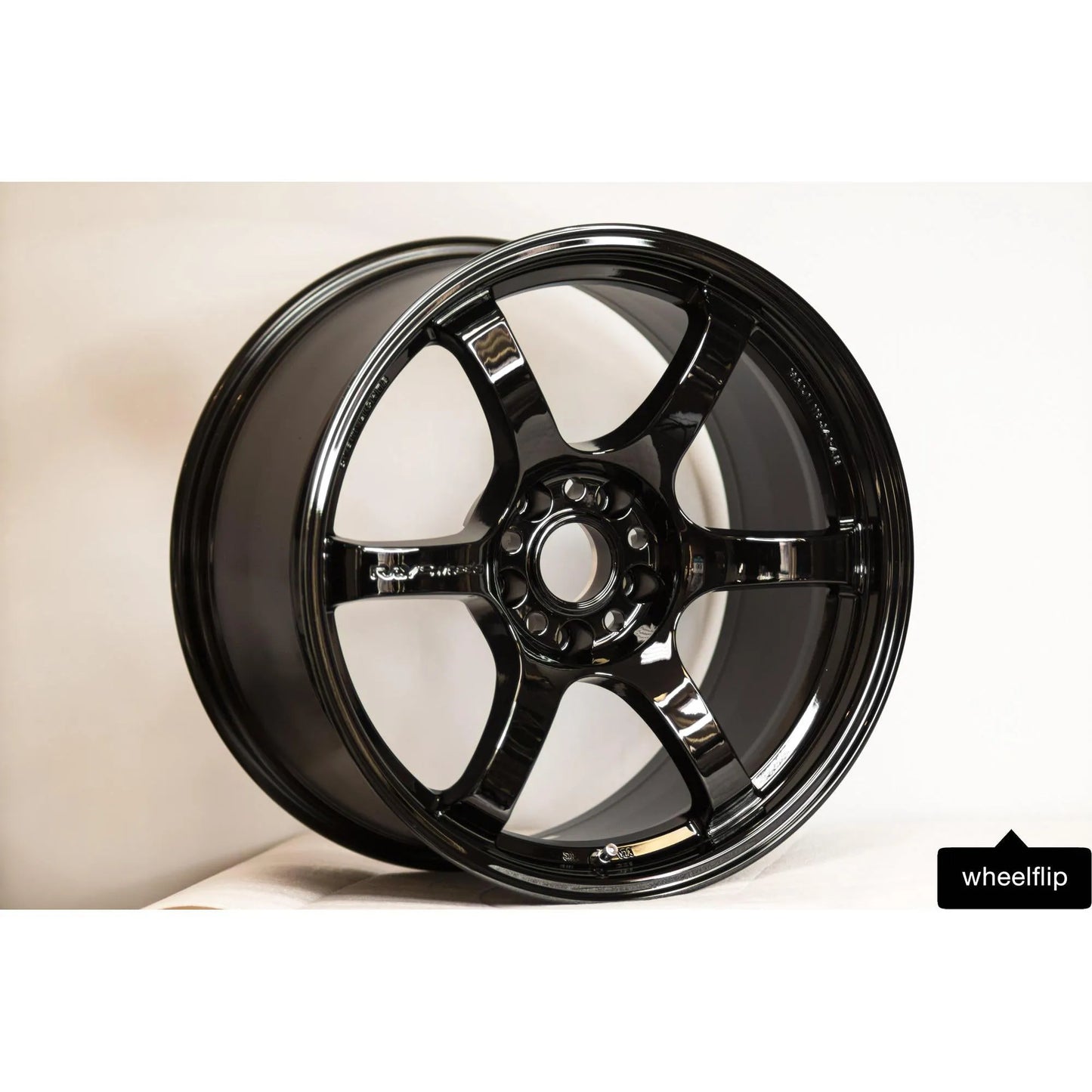 Gram Lights 57DR 18x9.5 +12 5x114.3 Glossy Black (SET)
