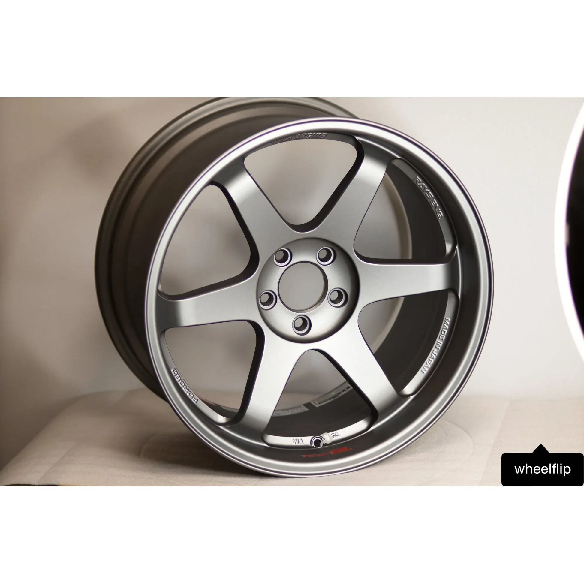 Volk Racing TE37SL 19x9.5 +22, 19x10.5 +35 5x112 Titanium Gunmetal (SET)