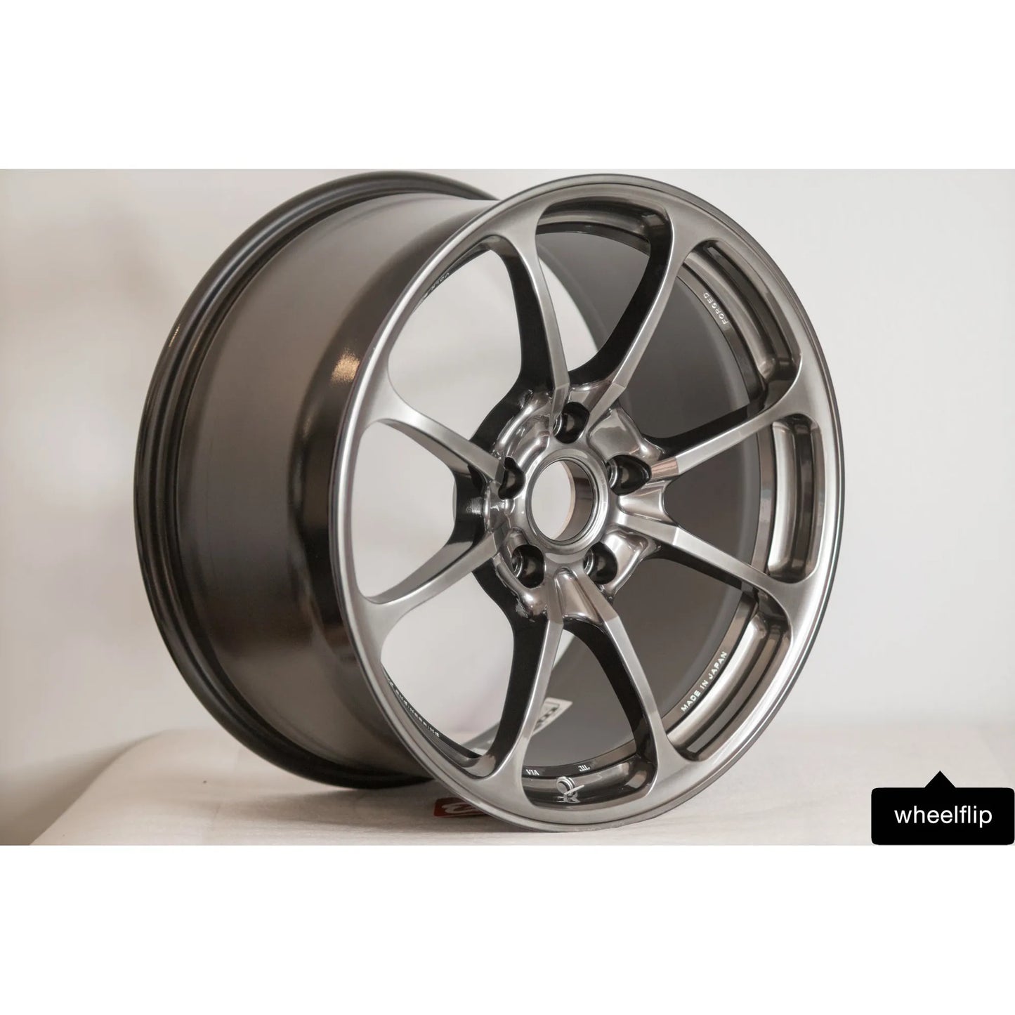 Volk Racing NE24 18x9.5 +38 5x114.3 Shining Black Metal (SET)