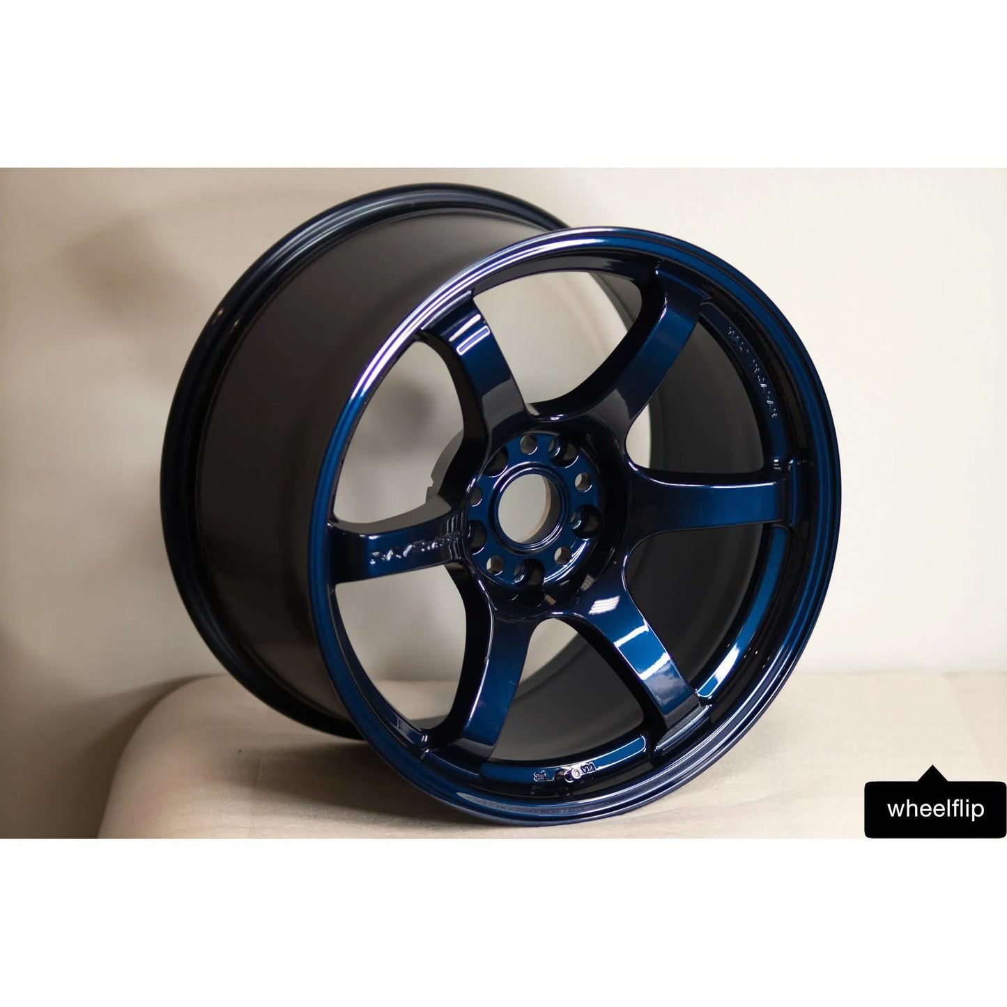 Gram Lights 57DR 18x10.5 +22 5x114.3 Eternal Blue Pearl (SET)