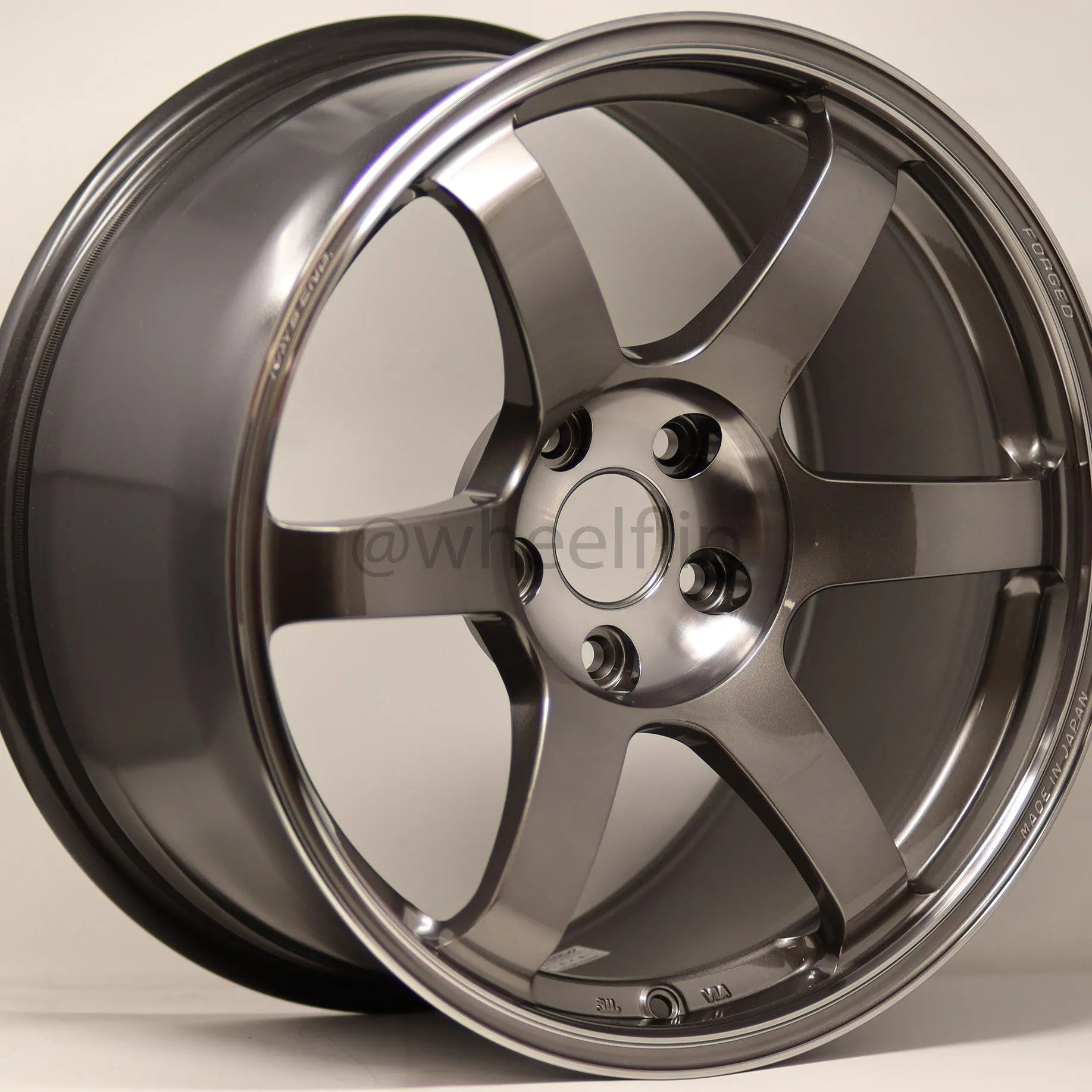 Volk Racing TE37 Saga SL 18x9.5 +35 5x114.3 Pressed Graphite (SET)