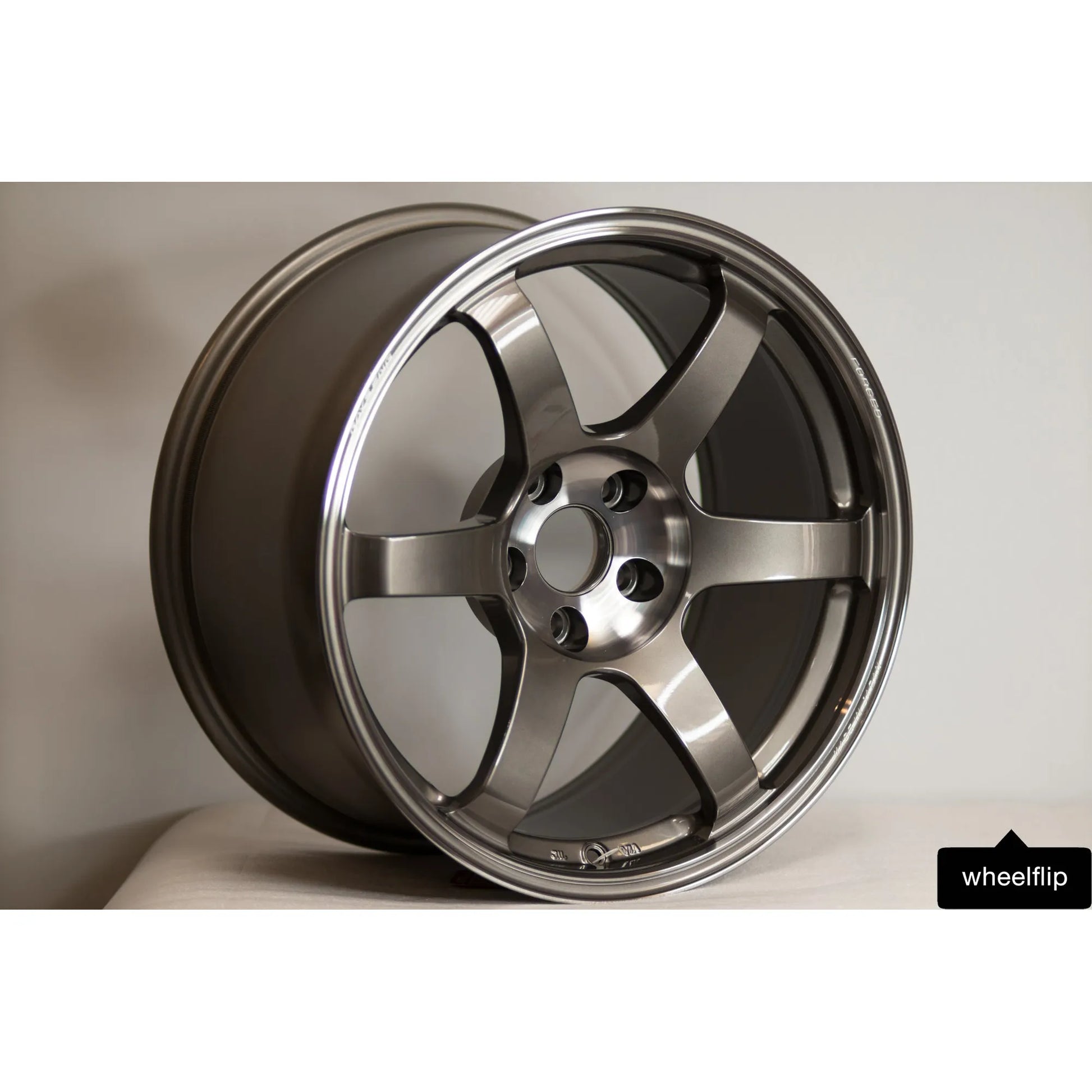 Volk Racing TE37 Saga SL 18x10 +40 5x114.3 Pressed Graphite (SET)