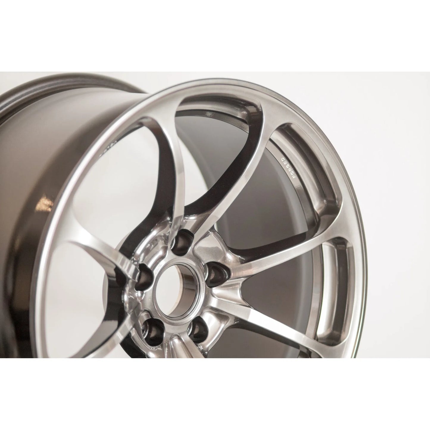 Volk Racing NE24 18x10 +33 5x114 Shining Black Metal (SET)