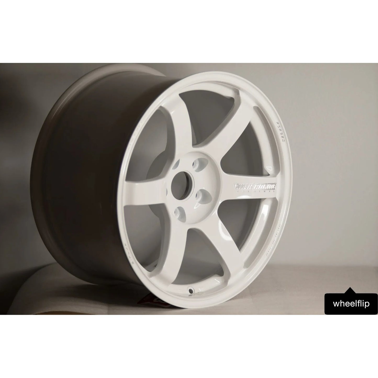 Volk Racing TE37 Saga S-Plus 18x9.5 +20, 18x10.5 +30 5x120 Dash White (SET)