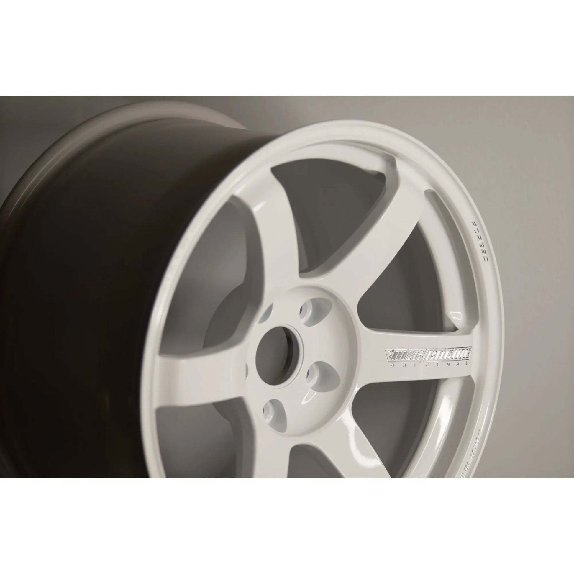 Volk Racing TE37 Saga S-Plus 18x9.5 +20, 18x10.5 +30 5x120 Dash White (SET)