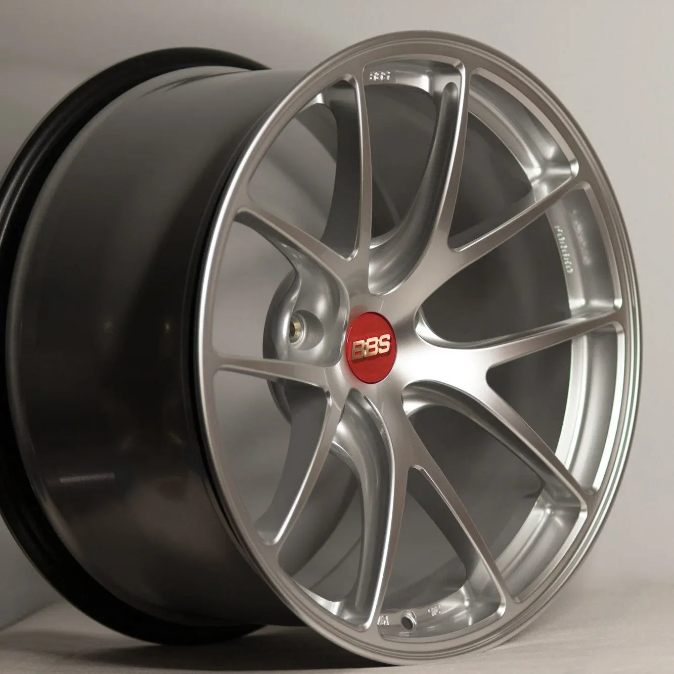 BBS RI-A 18x10 +25 5x120 Diamond Silver (SET)