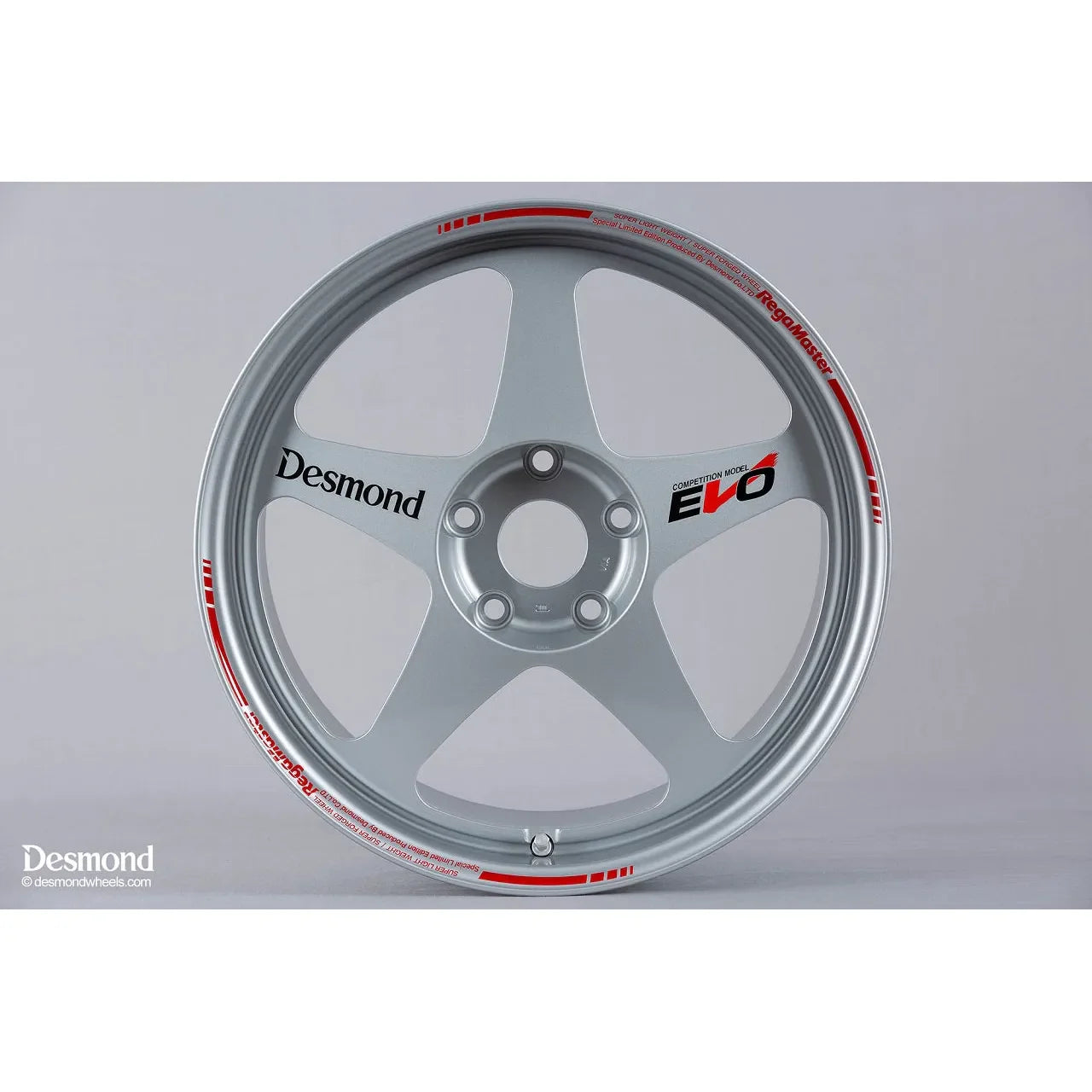 Desmond Regamaster EVO II 17x8 +38 5x114.3 Gloss Silver (SET)