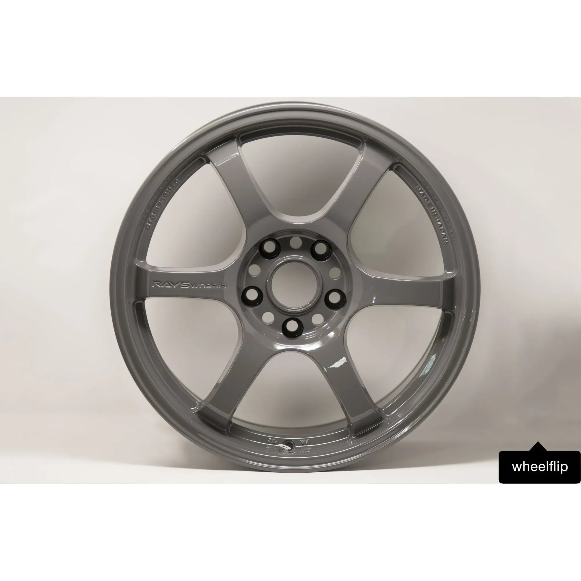 Gram Lights 57DR 17x9 +22 5x114.3 Glossy Gray (SET)