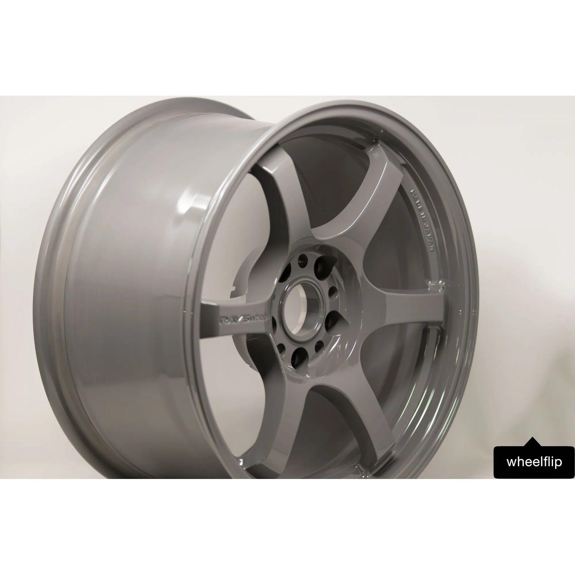 Gram Lights 57DR 17x9 +22 5x114.3 Glossy Gray (SET)
