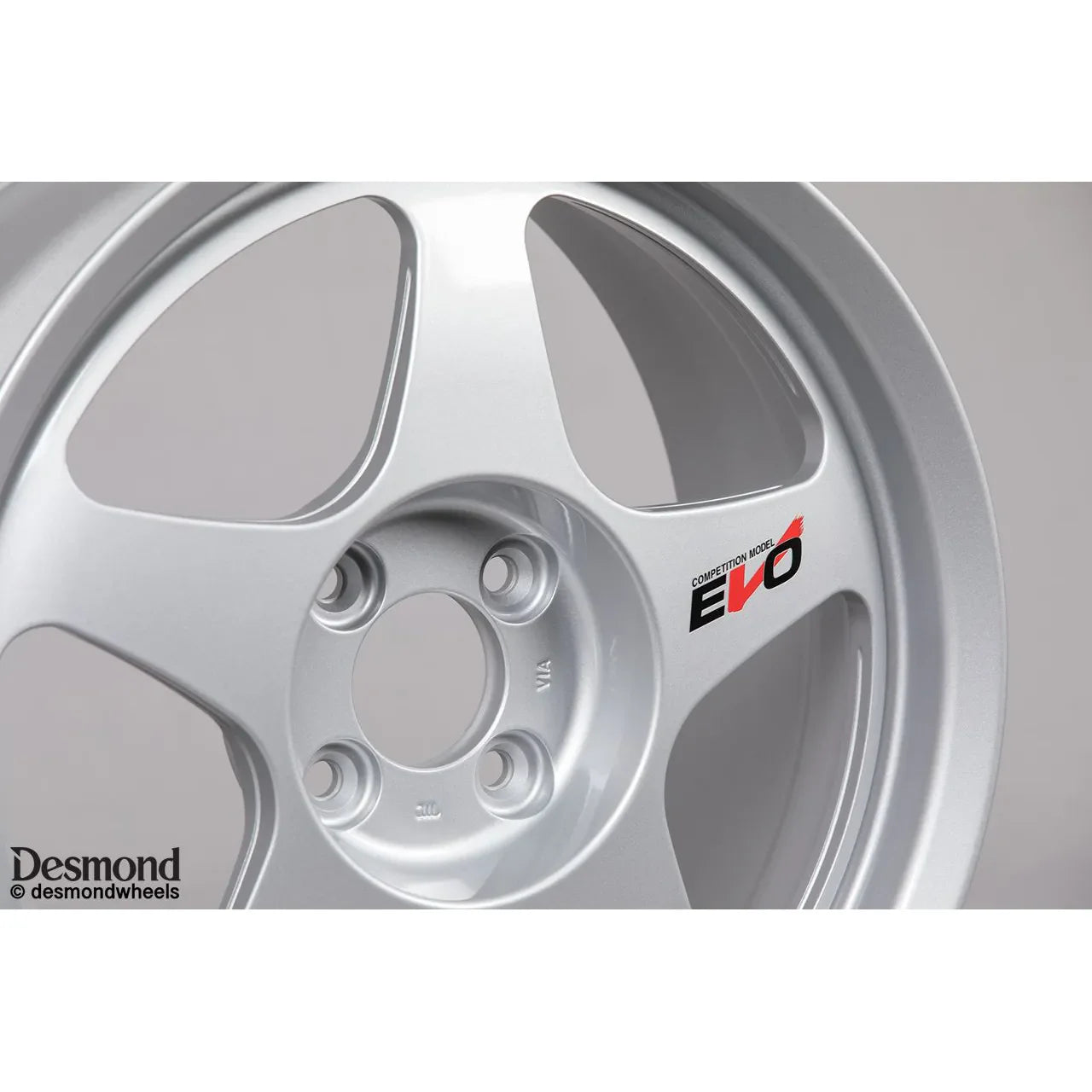 Desmond Regamaster EVO II 16x8 +35 4x100 Matte Silver (SET)