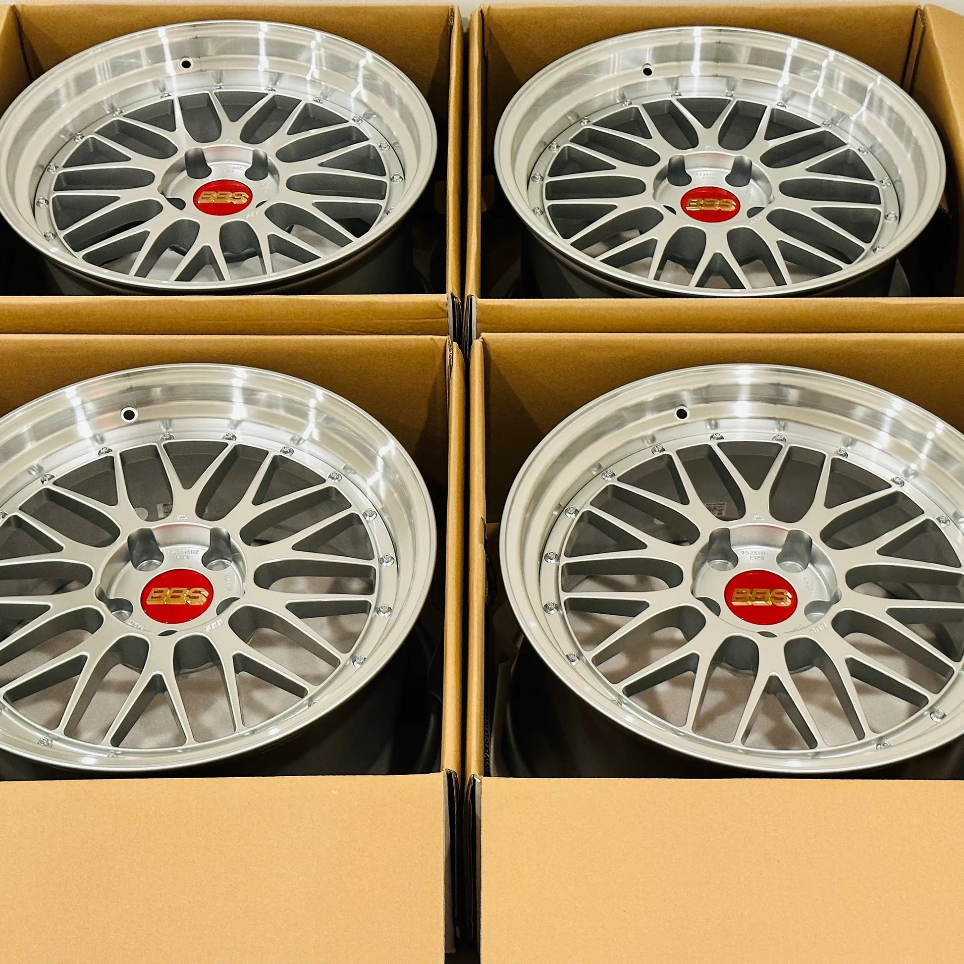 BBS LM 19x9.5 +20, 19x11 +25 5x120 Diamond Silver (SET)