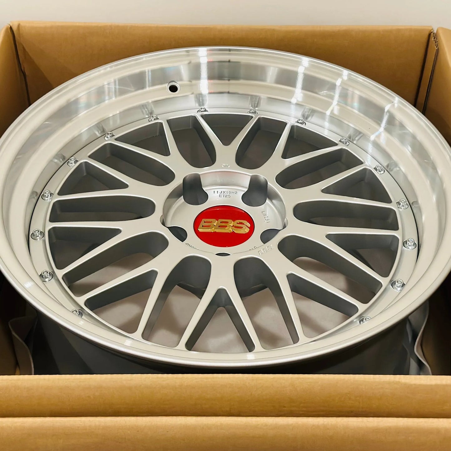 BBS LM 19x9.5 +20, 19x11 +25 5x120 Diamond Silver (SET)