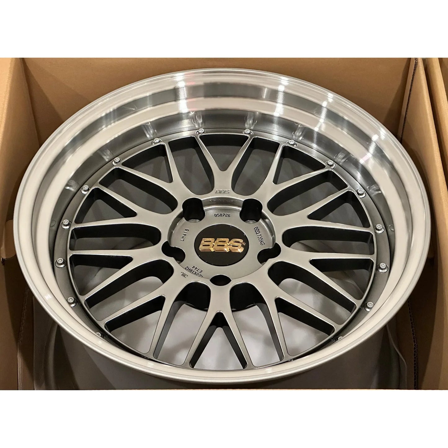 BBS LM 19x8.5 +50, 19x12 +44 5x130 Diamond Black (SET)