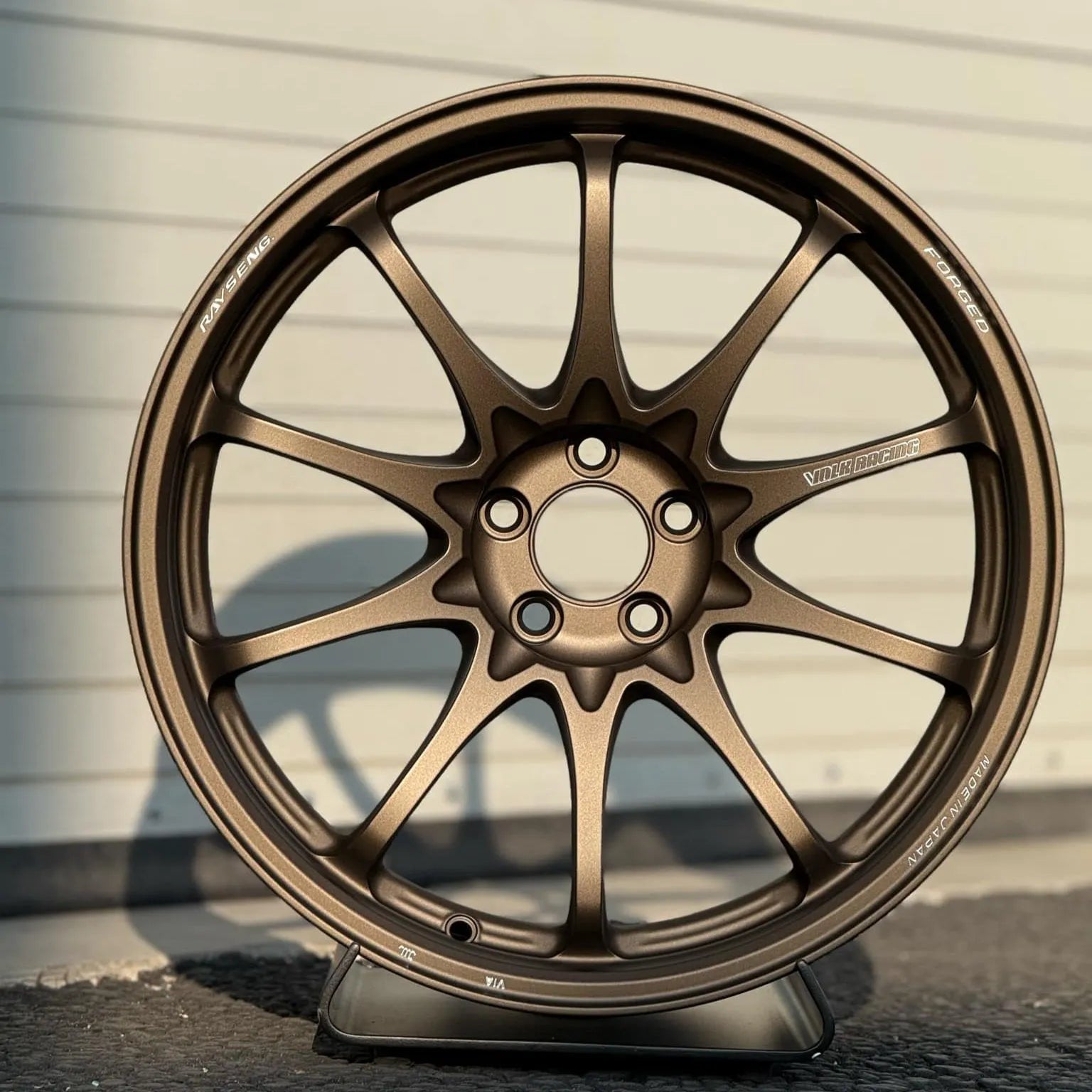 Volk Racing CE28N-Plus 18x9.5 +38 5x114.3 Blast Bronze (SET)
