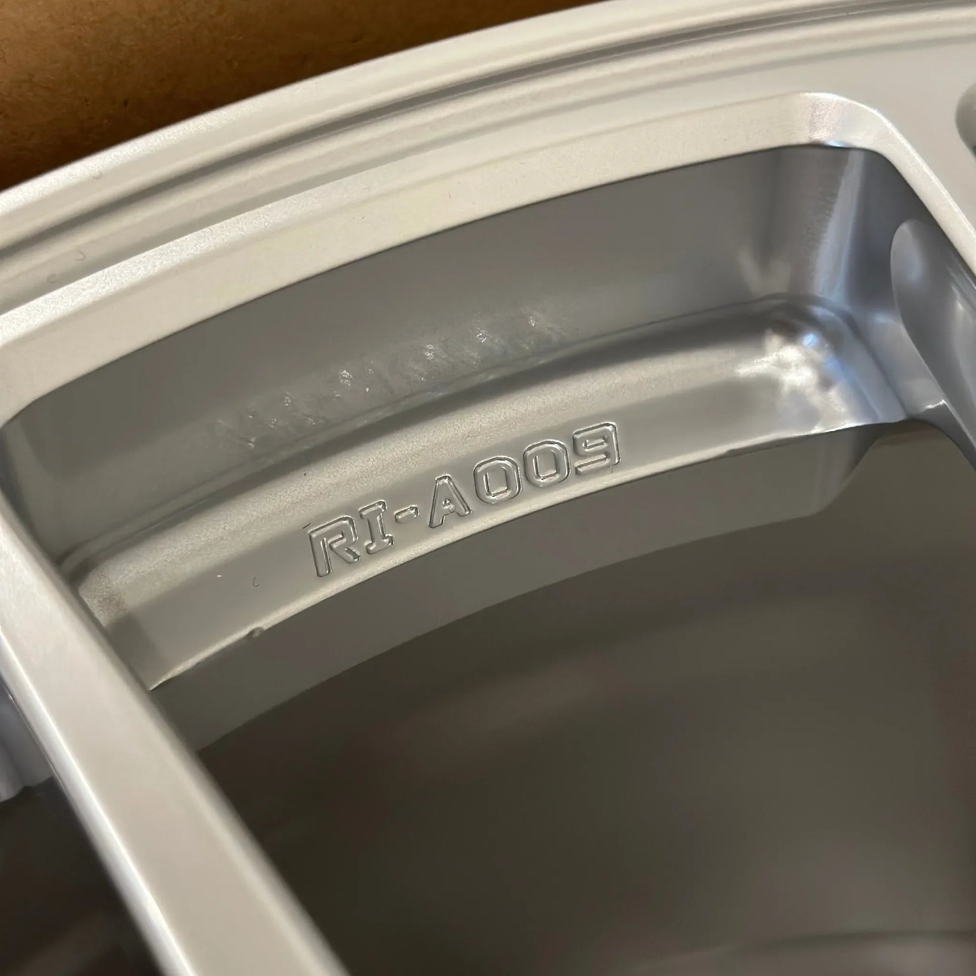 BBS RI-A 18x9.5 +40 5x120 Diamond Silver (SET)