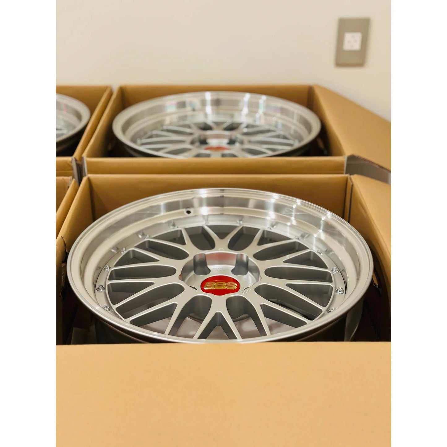 BBS LM 19x8.5 +18 19x11 +25 5x120 Diamond Silver – WheelFlip